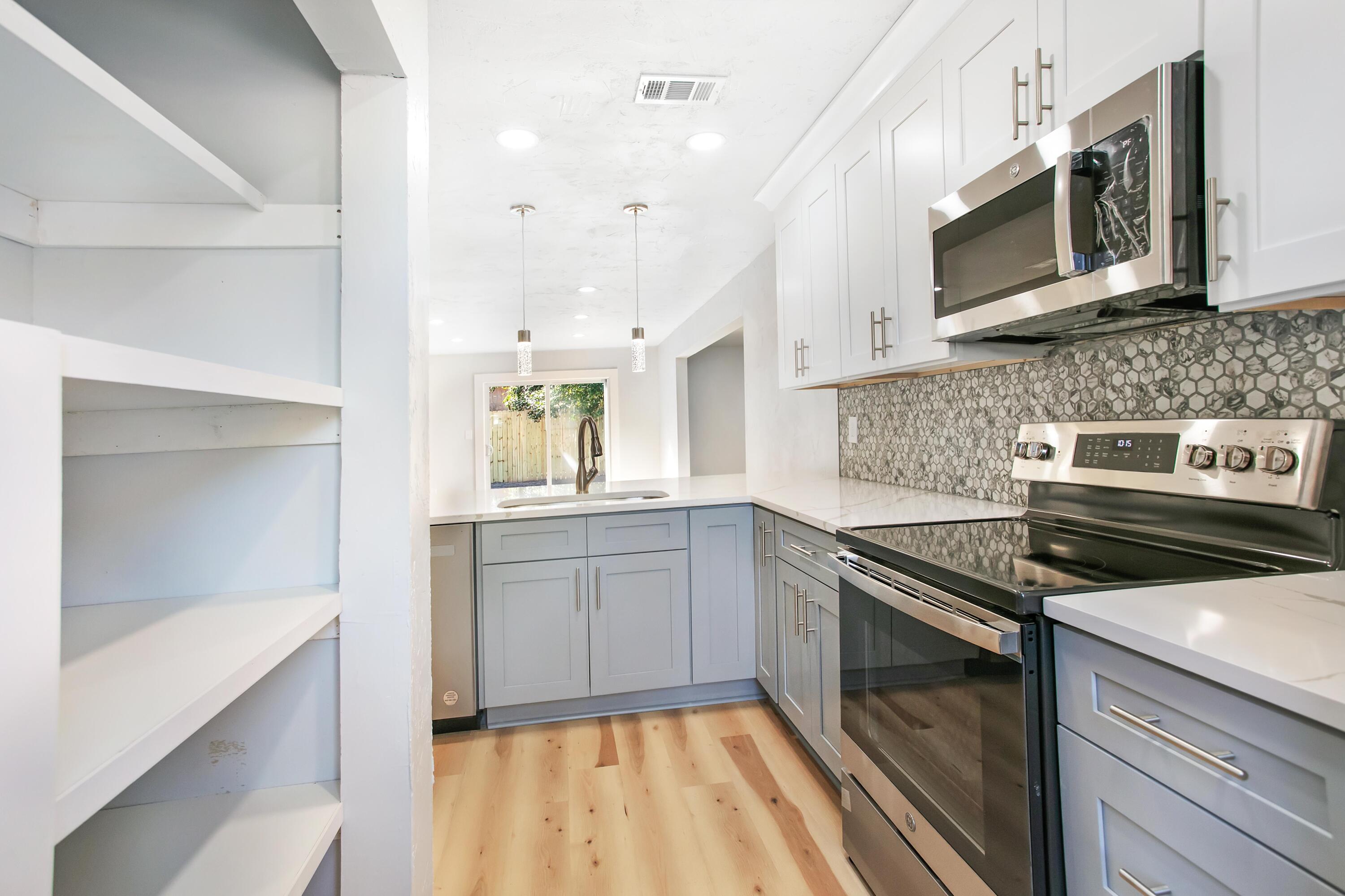 SANDALWOOD T/H - Residential