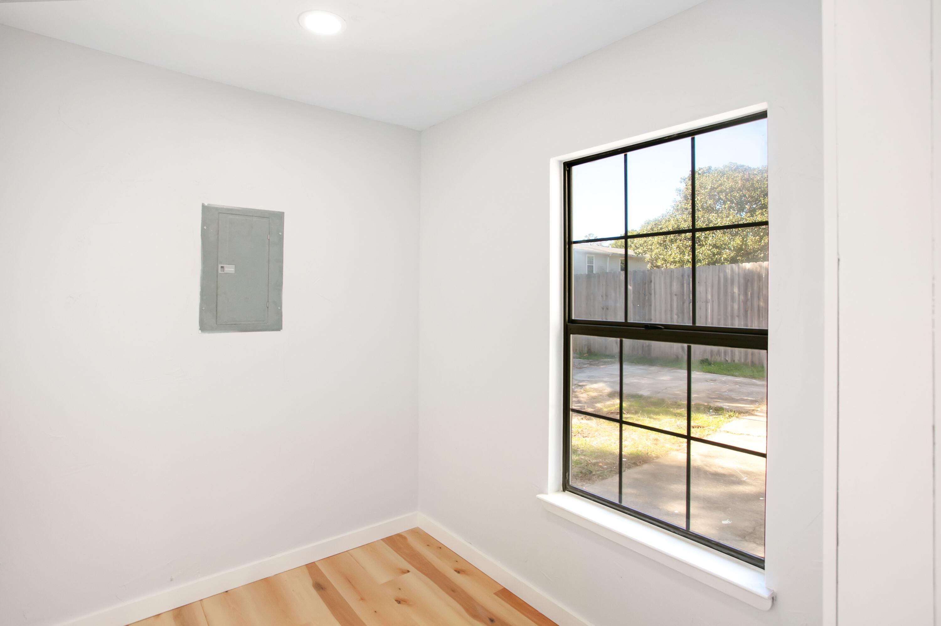 SANDALWOOD T/H - Residential