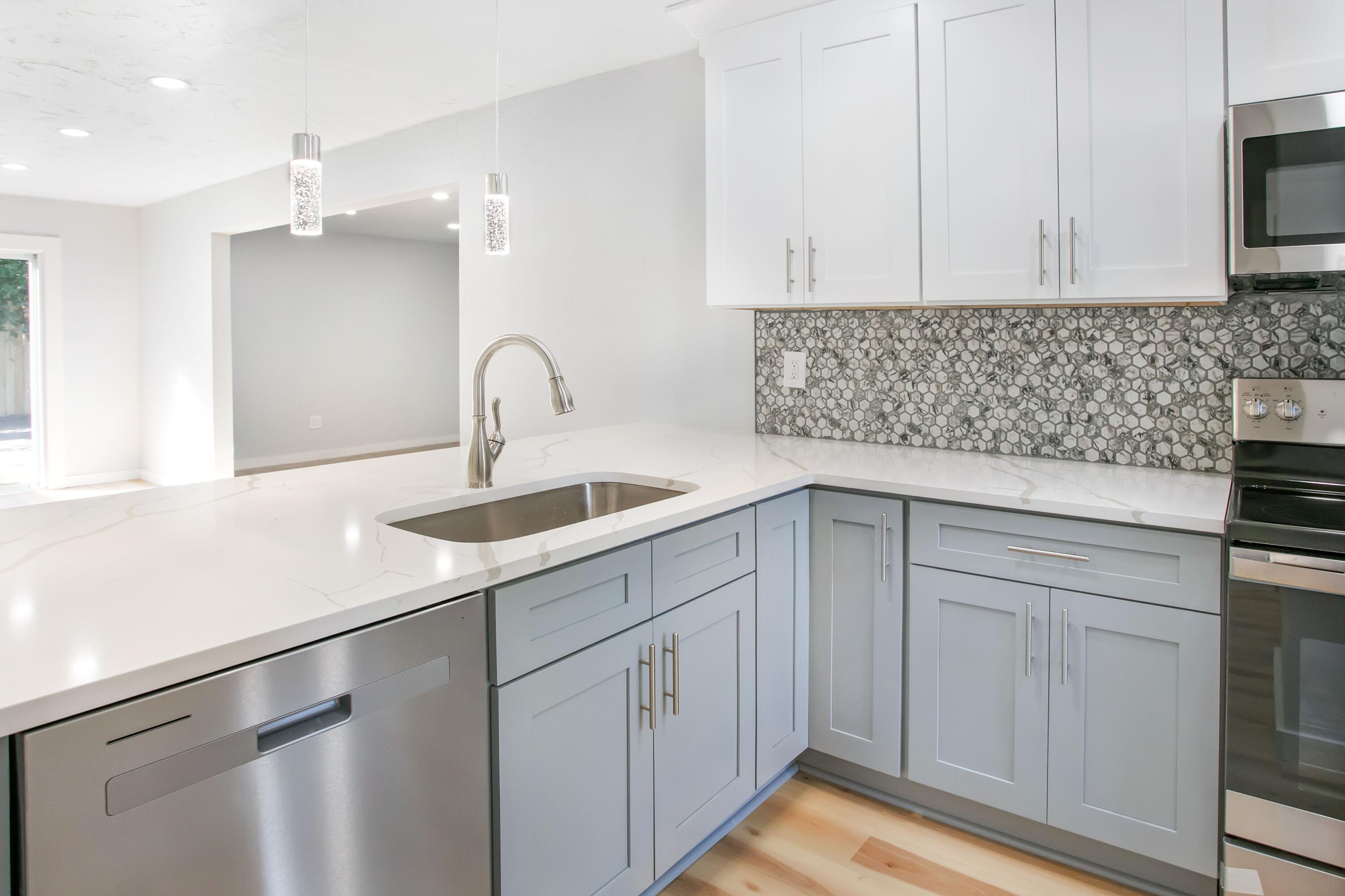 SANDALWOOD T/H - Residential