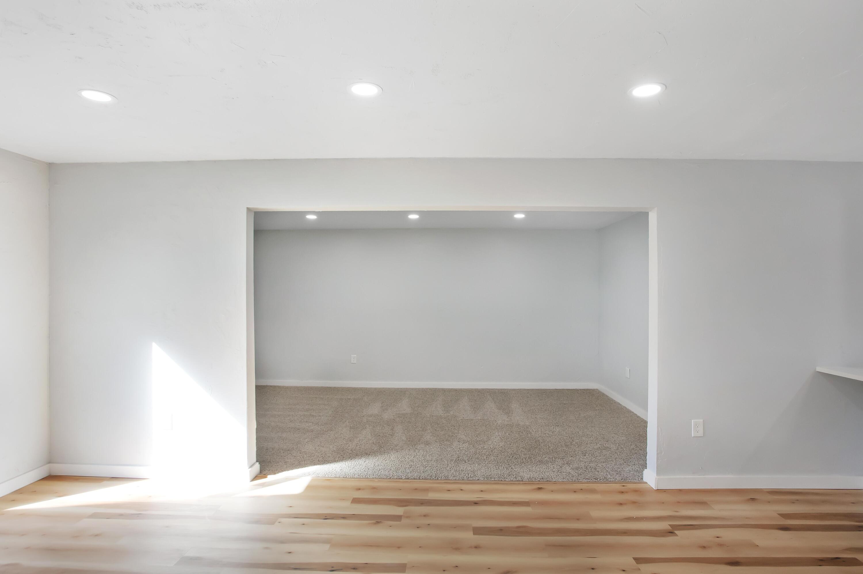 SANDALWOOD T/H - Residential