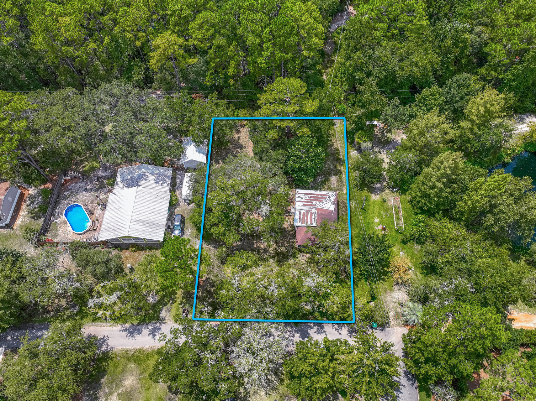 Beautiful Double Lot near Choctawhatchee Bay and Emerald Coast BeachesDon't miss out on this incredible opportunity to own a stunning parcel of land consisting of two spacious lots totaling .34 acres. Located just south of the serene Choctawhatchee Bay, this prime real estate offers the perfect blend of coastal living and convenience. Enjoy easy access to the tranquil Choctawhatchee Bay, where you can indulge in water activities such as boating, fishing, and kayaking. A mere 5-minute drive will take you to the renowned Emerald Coast's sugary white beaches. Bask in the sun, swim in the clear waters, and experience the ultimate beach lifestyle. This location is not only close to the beach but also offers quick access to a variety of shops, boutiques, and restaurants. Enjoy the convenience of having everything you need just a stone's throw away.
Seize this chance to purchase your slice of paradise near the Choctawhatchee Bay and the captivating Emerald Coast beaches. Whether you're looking to invest, build your forever home, or craft a vacation getaway, these combined lots offer the perfect canvas for your aspirations.
Other parcel ID is 19-2S-19-24090-000-02