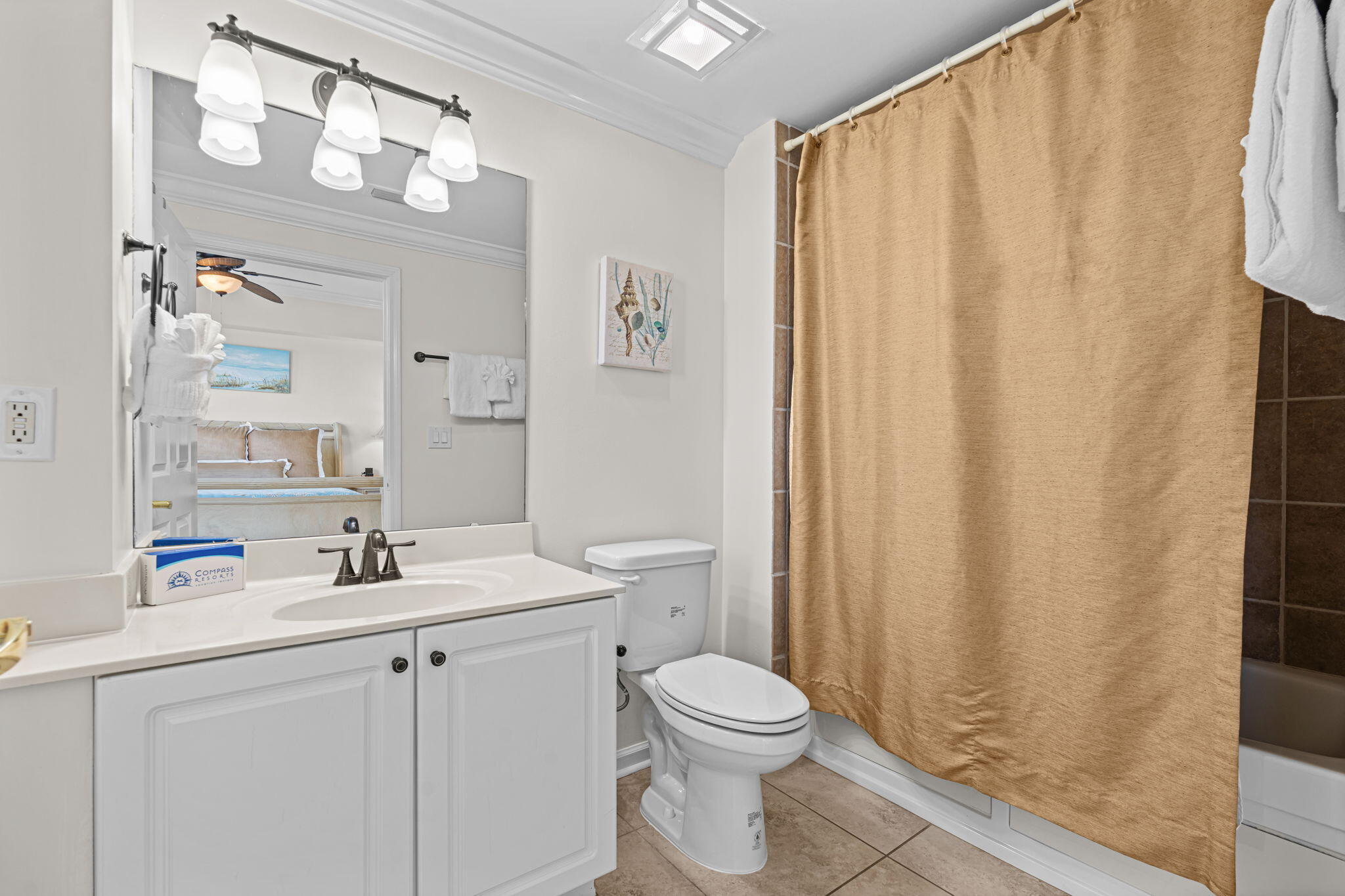 SILVER BEACH TOWERS - Residential