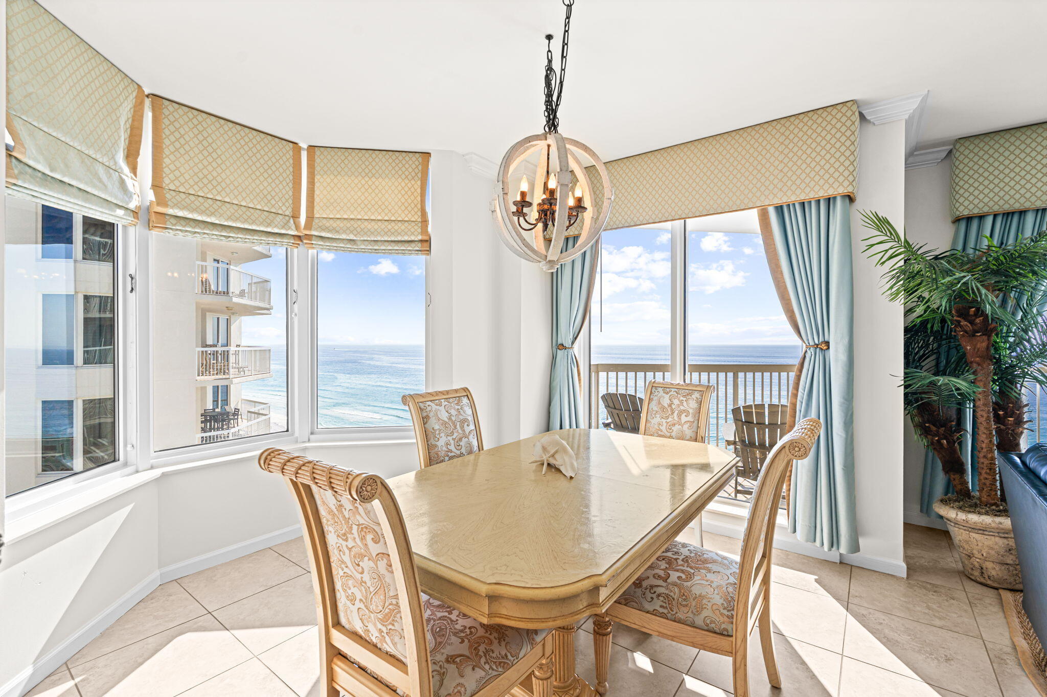 SILVER BEACH TOWERS - Residential