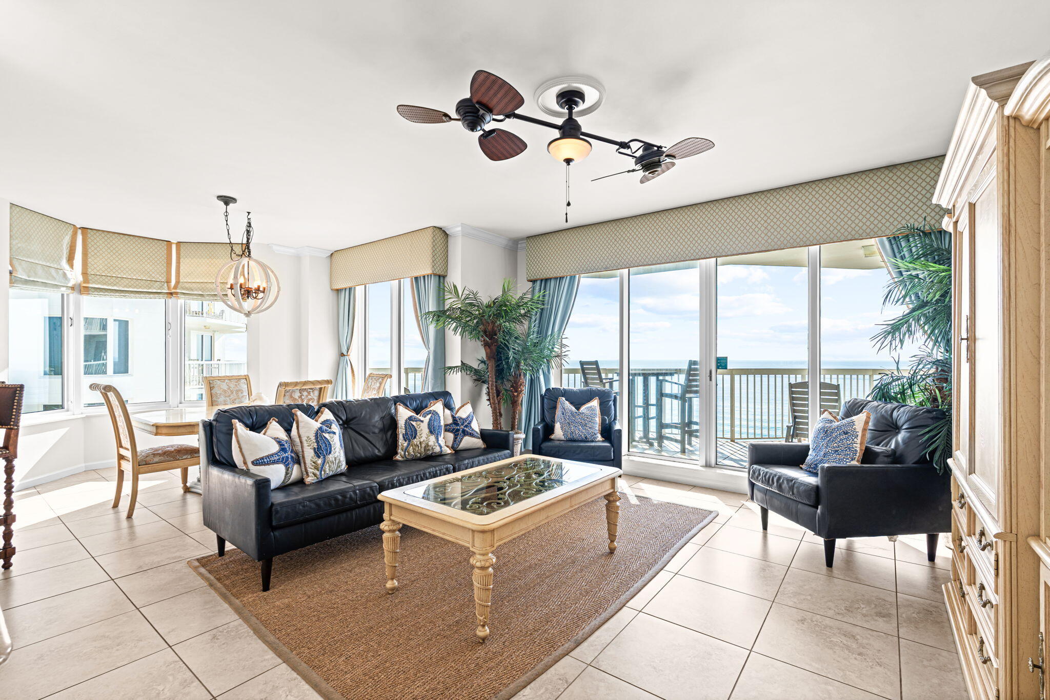 SILVER BEACH TOWERS - Residential