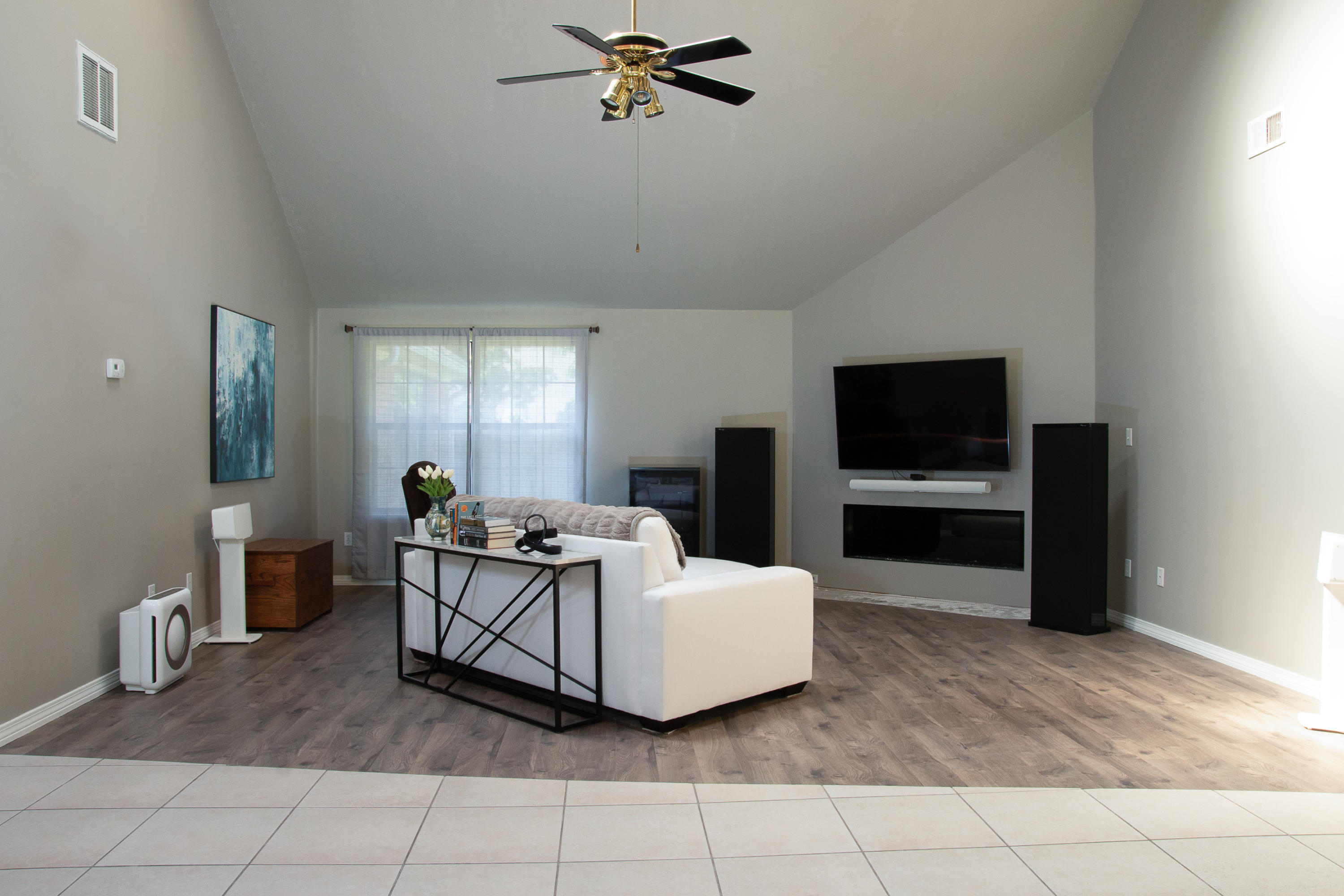 CASTELAR - Residential