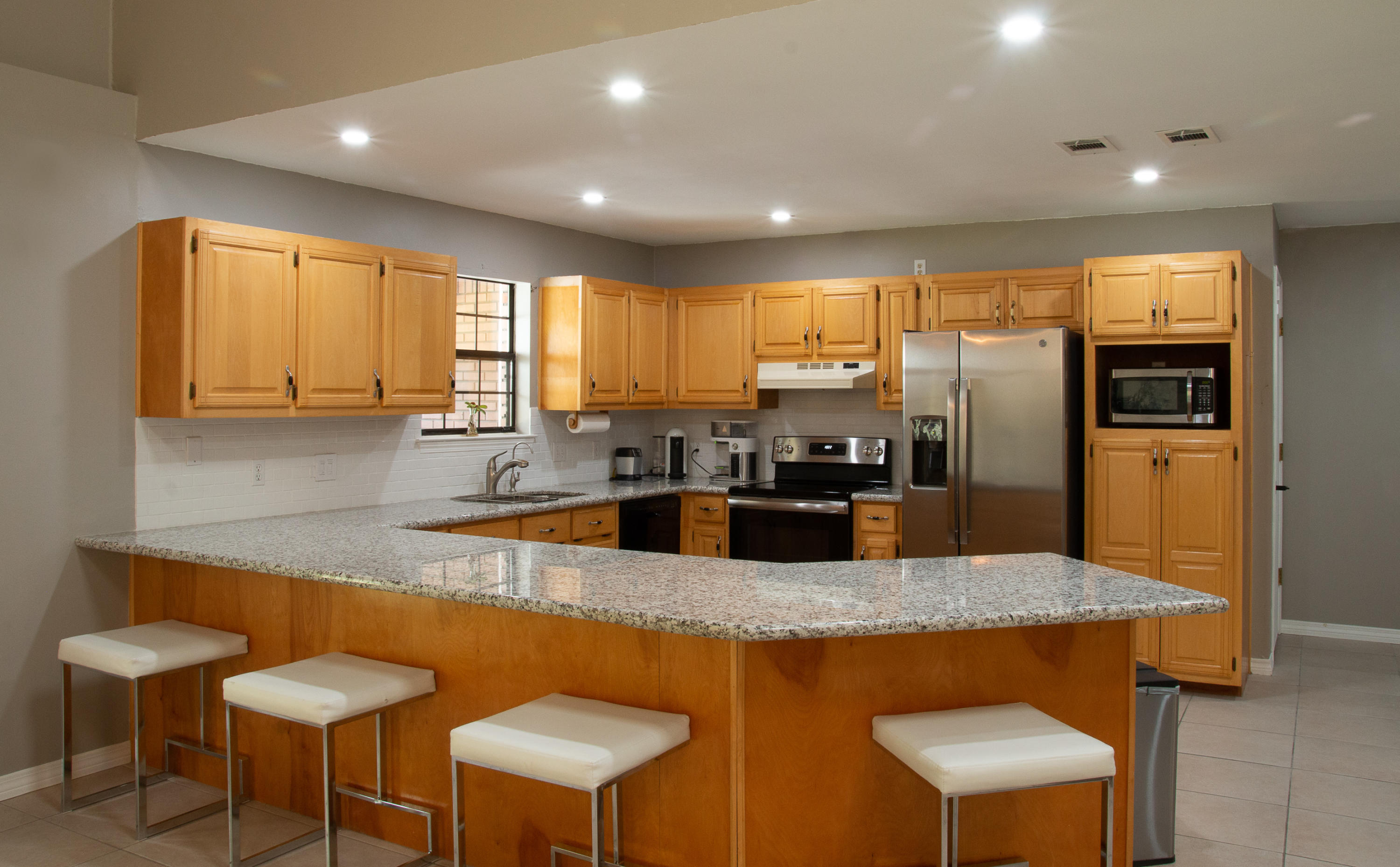 CASTELAR - Residential