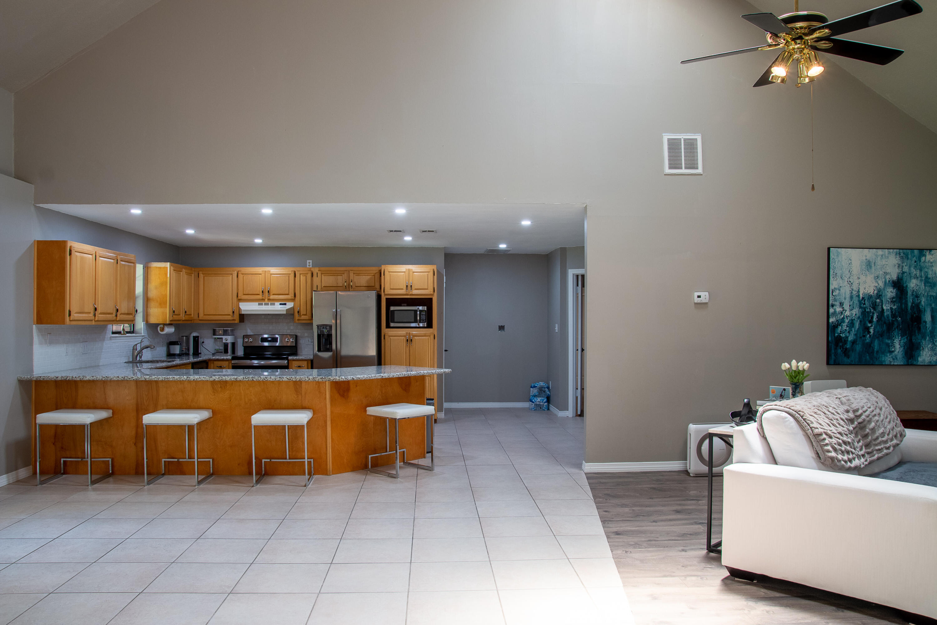 CASTELAR - Residential