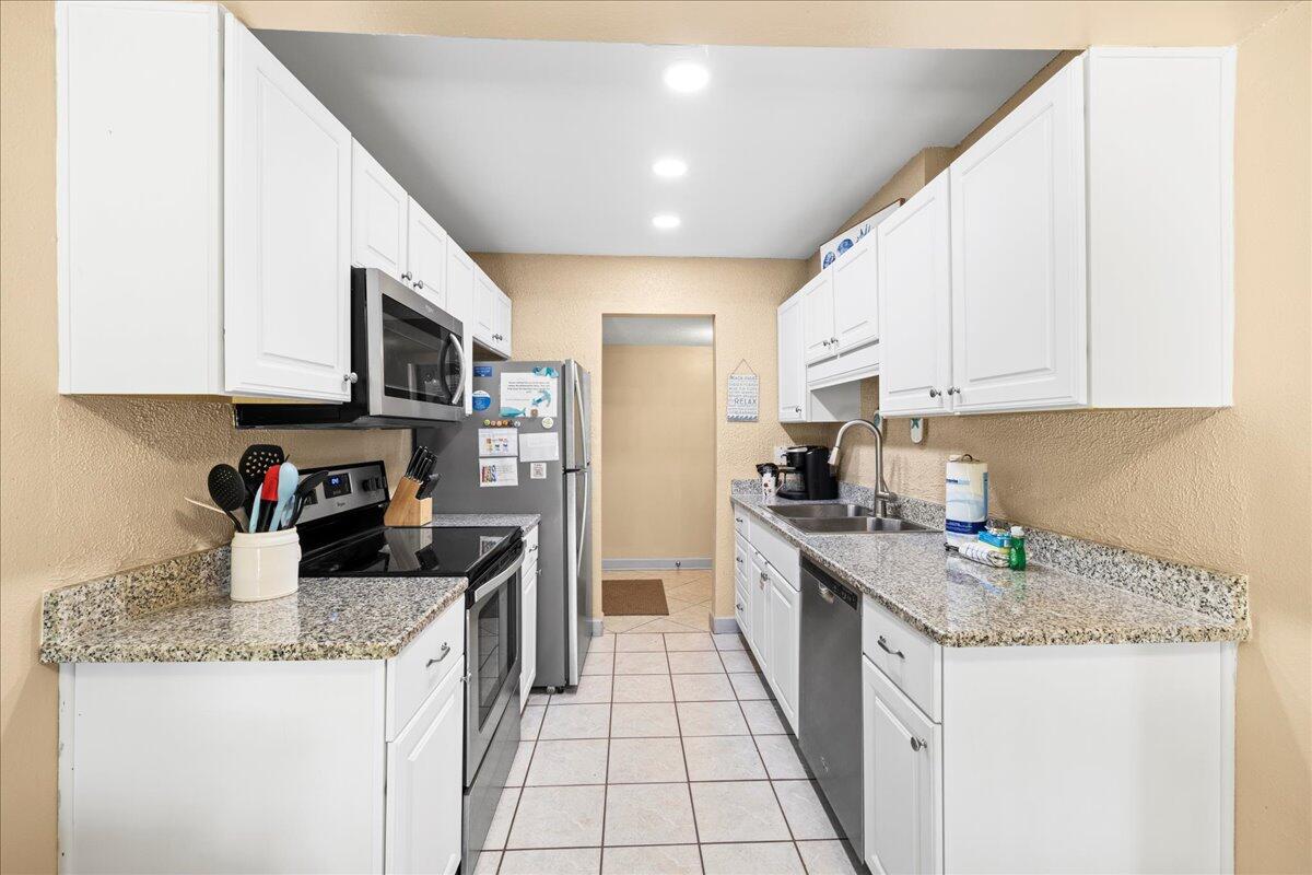 SEASCAPE CONDO GARDEN VILLA - Residential