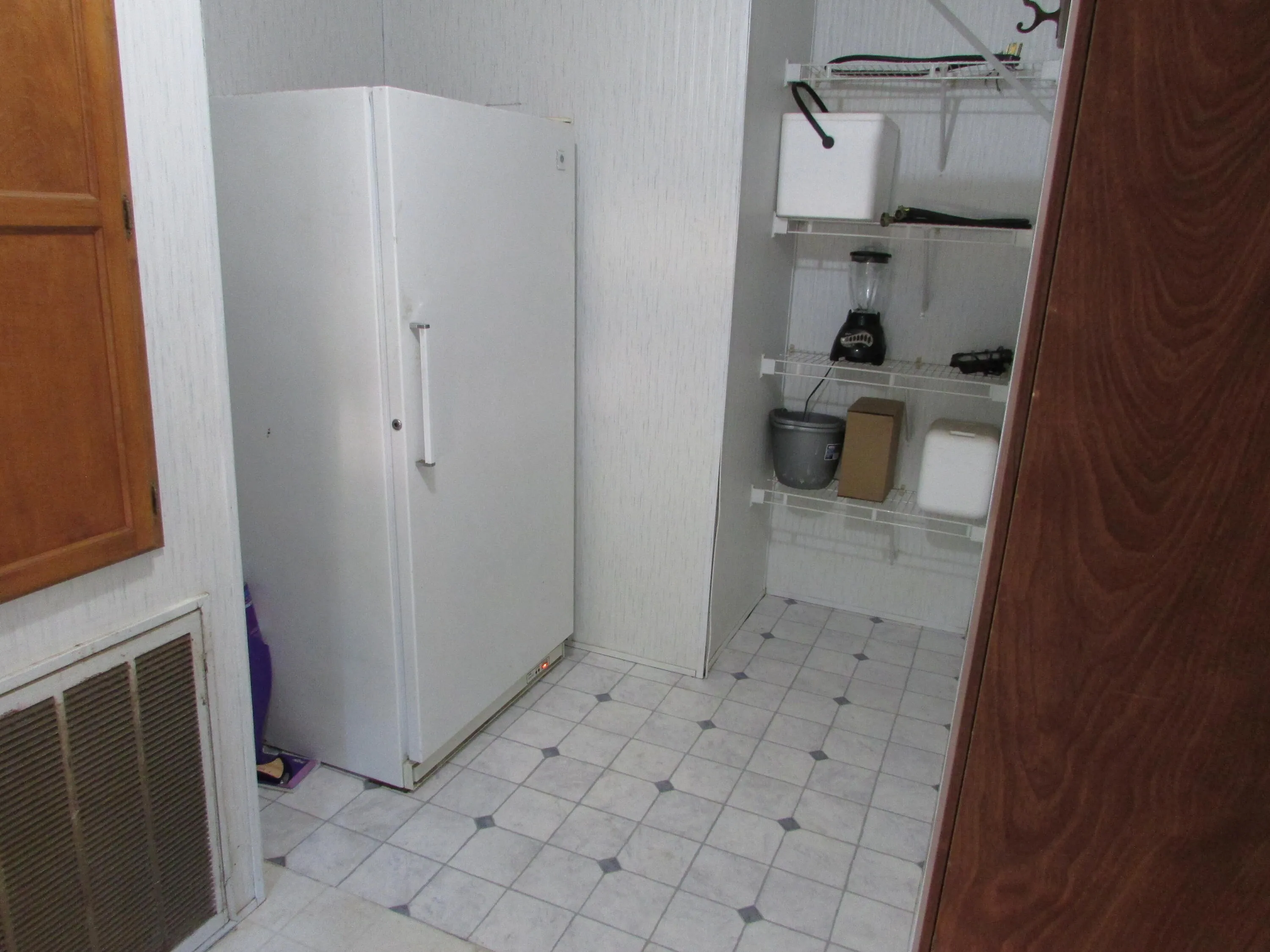 Defuniak Springs, Florida 32433, United States, 4 Bedrooms Bedrooms, ,3 BathroomsBathrooms,Residential,Active,38299