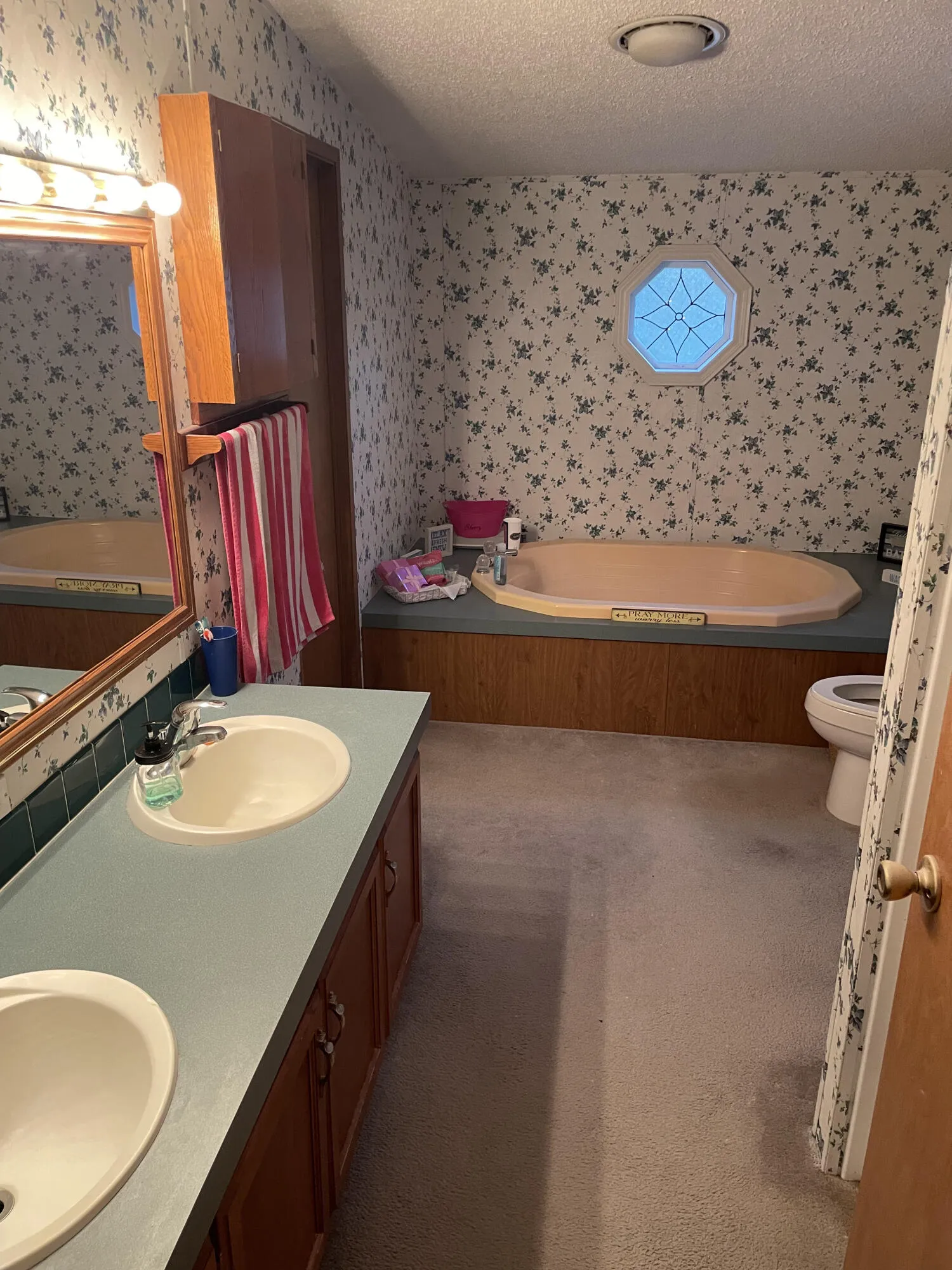 Defuniak Springs, Florida 32433, United States, 4 Bedrooms Bedrooms, ,3 BathroomsBathrooms,Residential,Active,38299