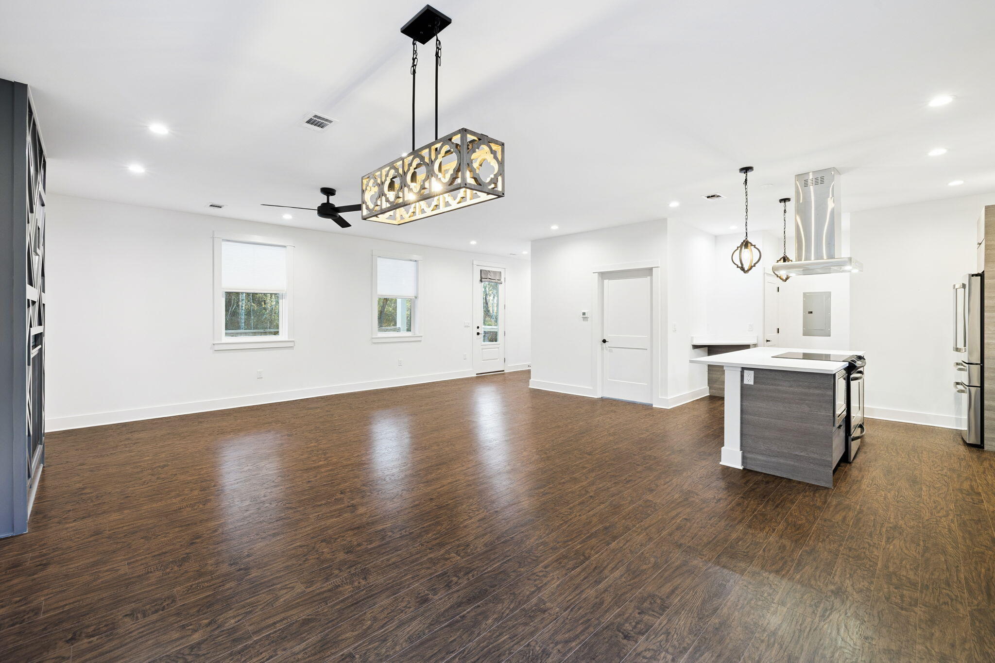 BAY GROVE - Residential