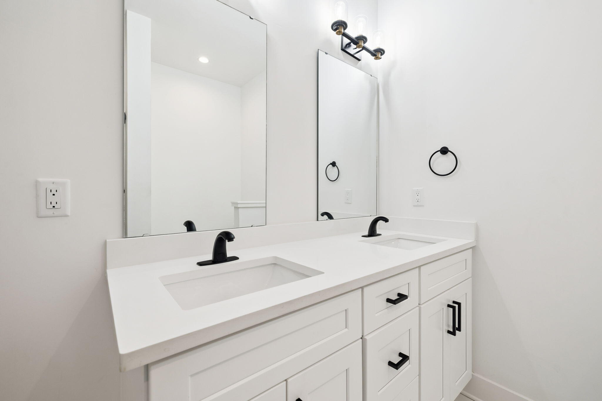 BAY GROVE - Residential