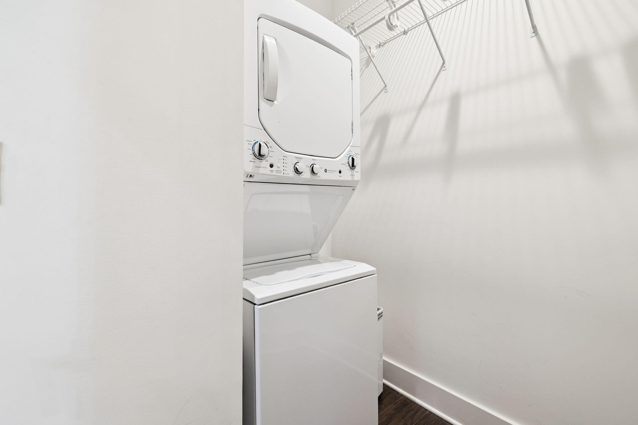 BAY GROVE - Residential