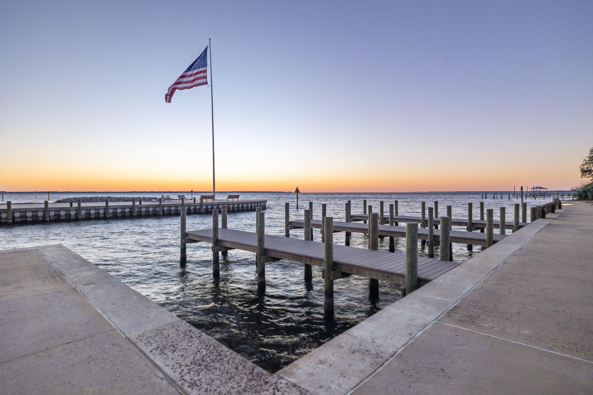 BAY GROVE - Residential