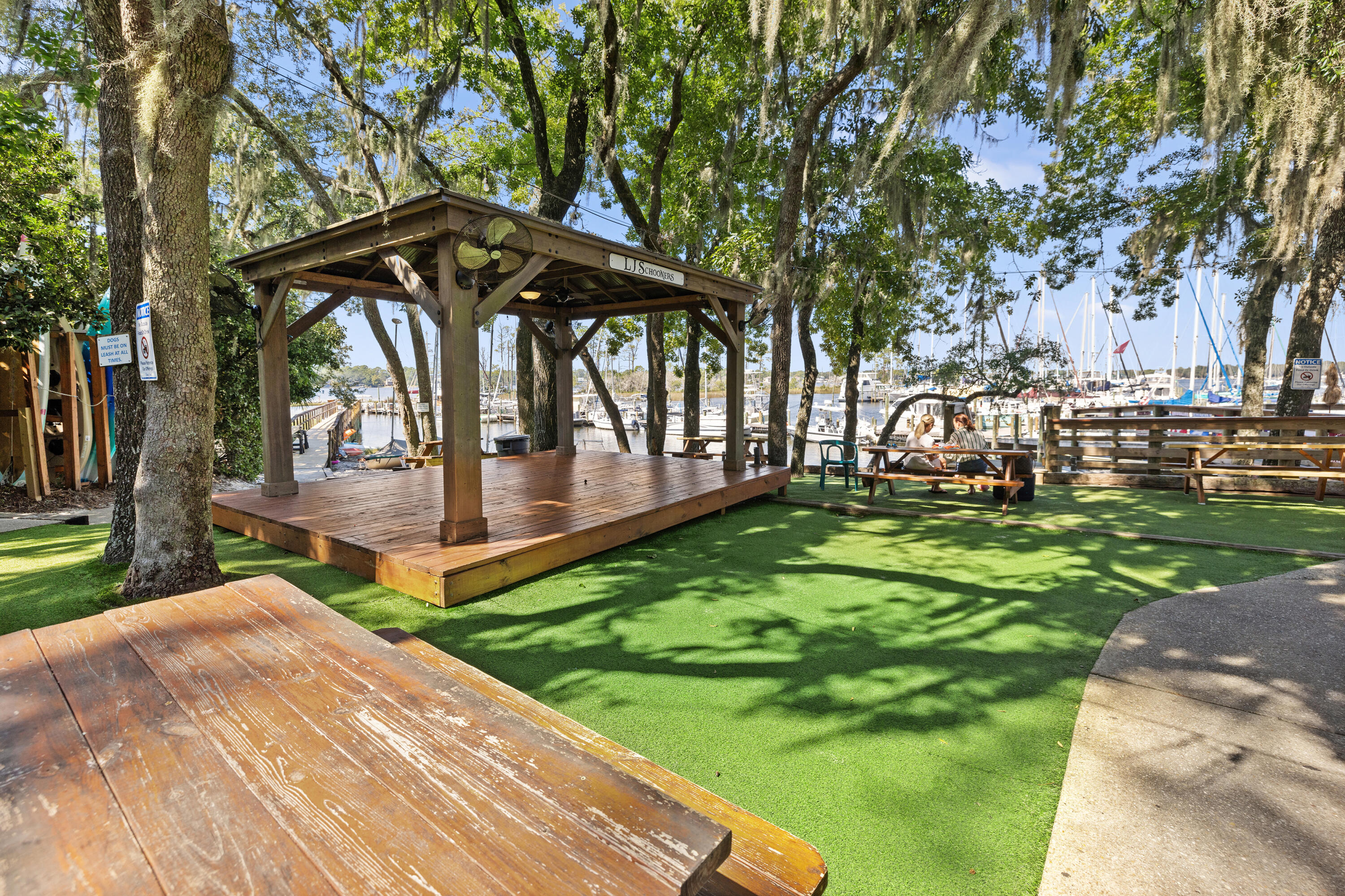 MARINA LANDING - Residential