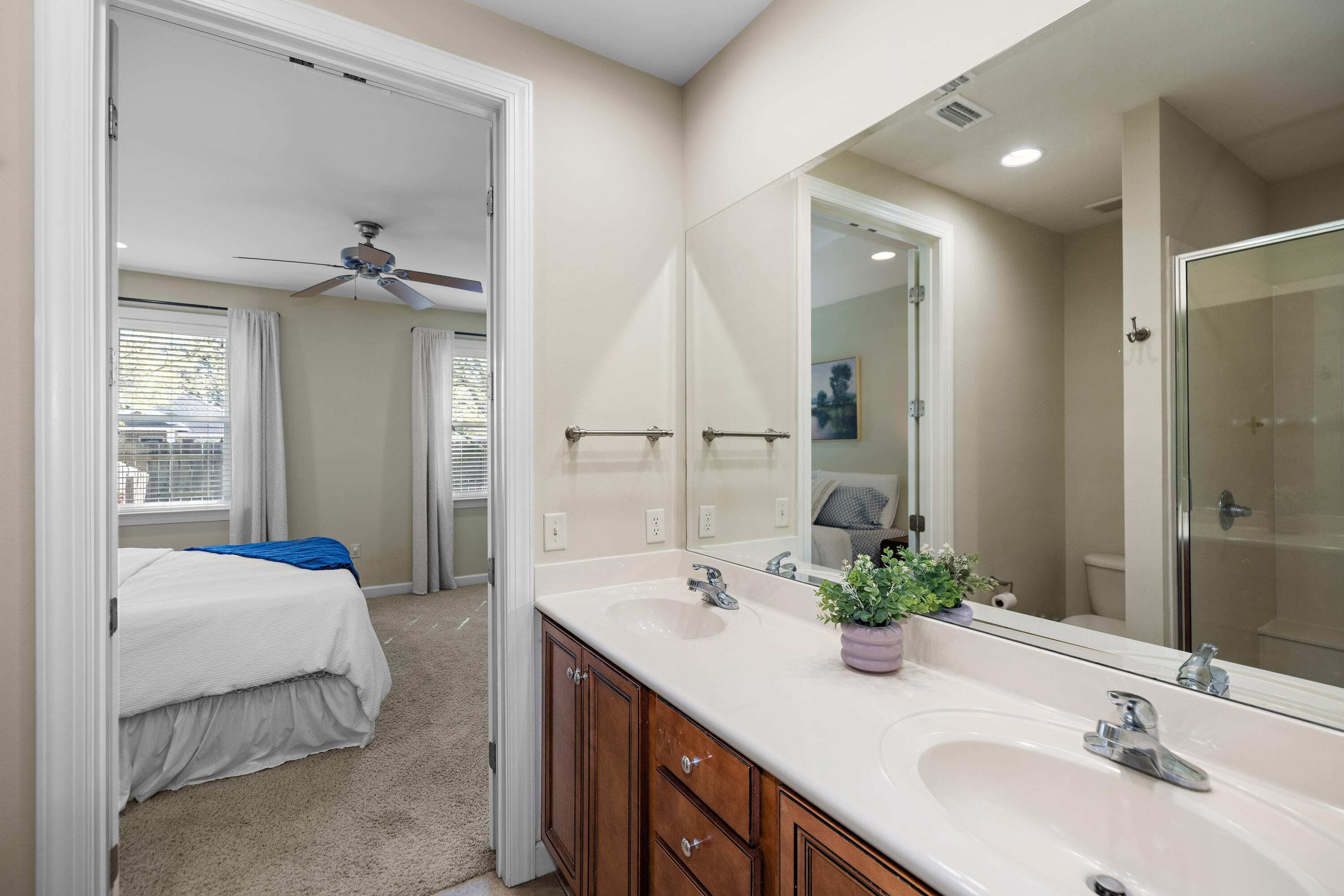 MARINA LANDING - Residential