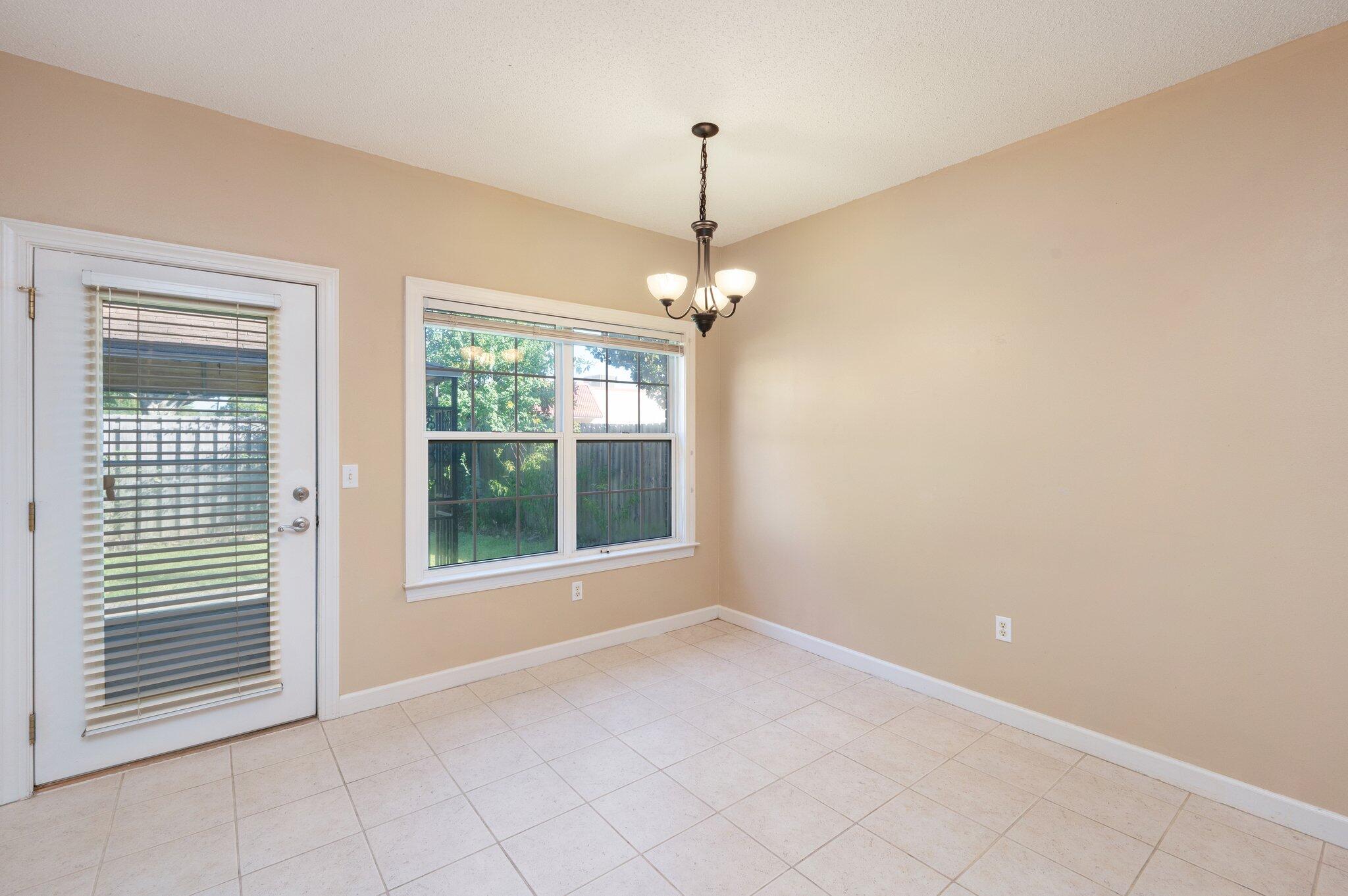 CROSSINGS AT BLUEWATER BAY - Residential Lease