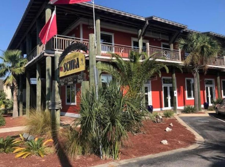 7000 SF Professional Office Space mentally located in the Harbor District in Destin FL with access from 3 roads, 2 story office with elevator, Class A office for Professional/ Medical Use/ Full Service Lease, tenant only pays for their communications
