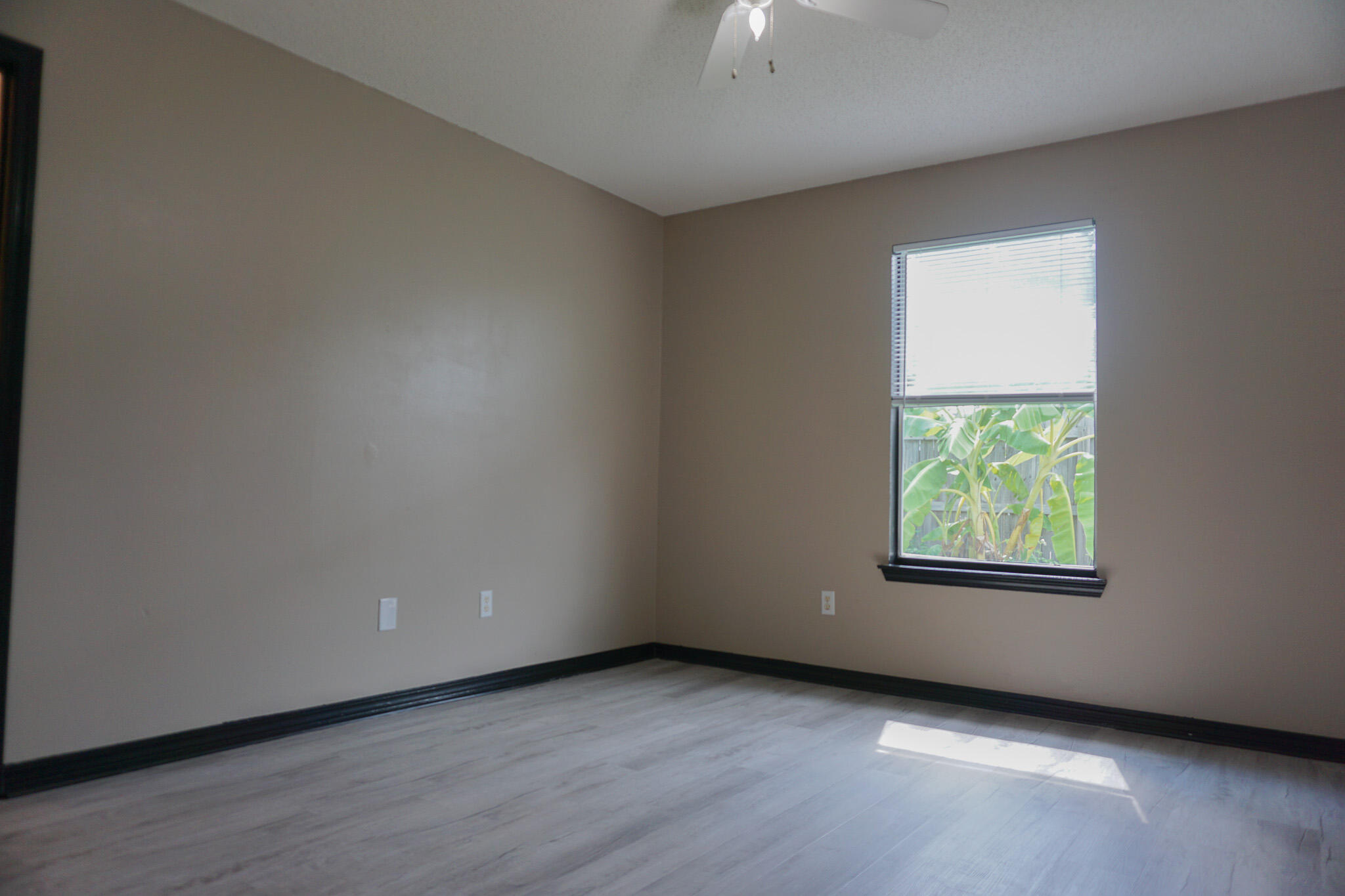 SOUTHWAY ESTATES - Residential Lease
