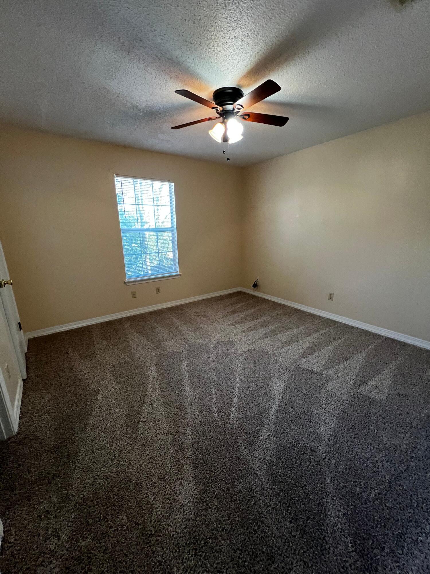 DOWNTOWNER - Residential Lease