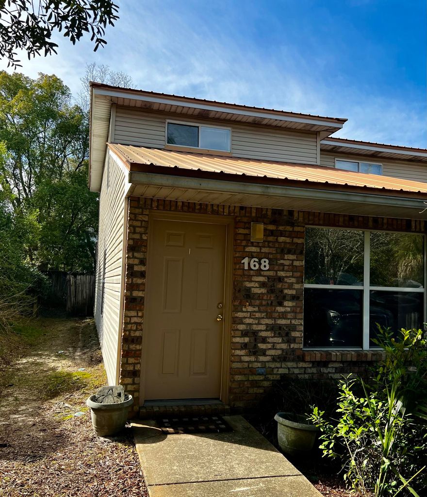 TWO STORY TOWNHOME, MASTER BEDROOM DOWNSTAIRS, TWO BEDROOMS UPSTAIRS, 2 FULL BATHS, TILE AND NEW CARPET,OPEN PATIO, CONVENIENT TO SHOPPING AND BOTH BASES. NO PETS