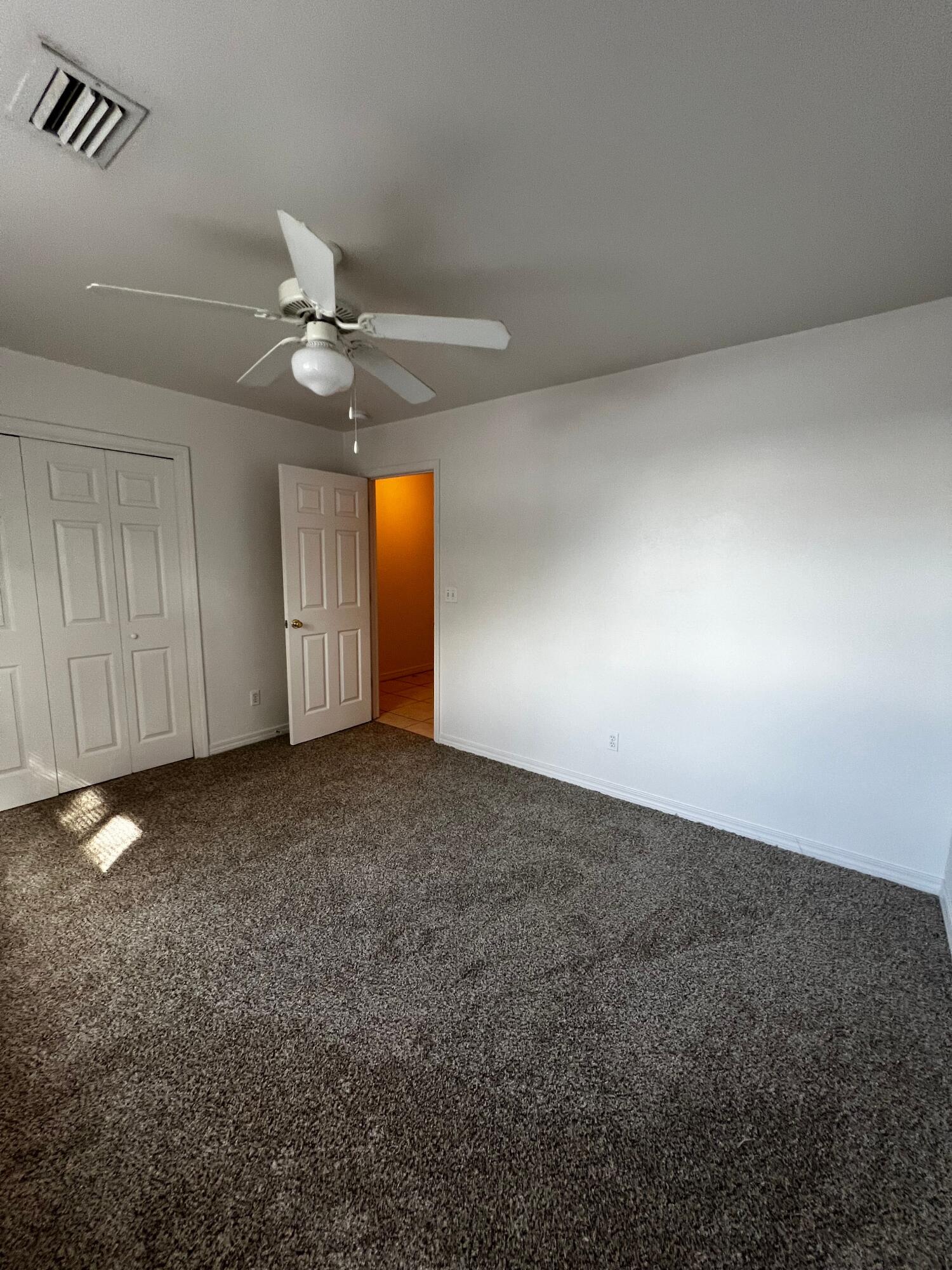 DOWNTOWNER - Residential Lease