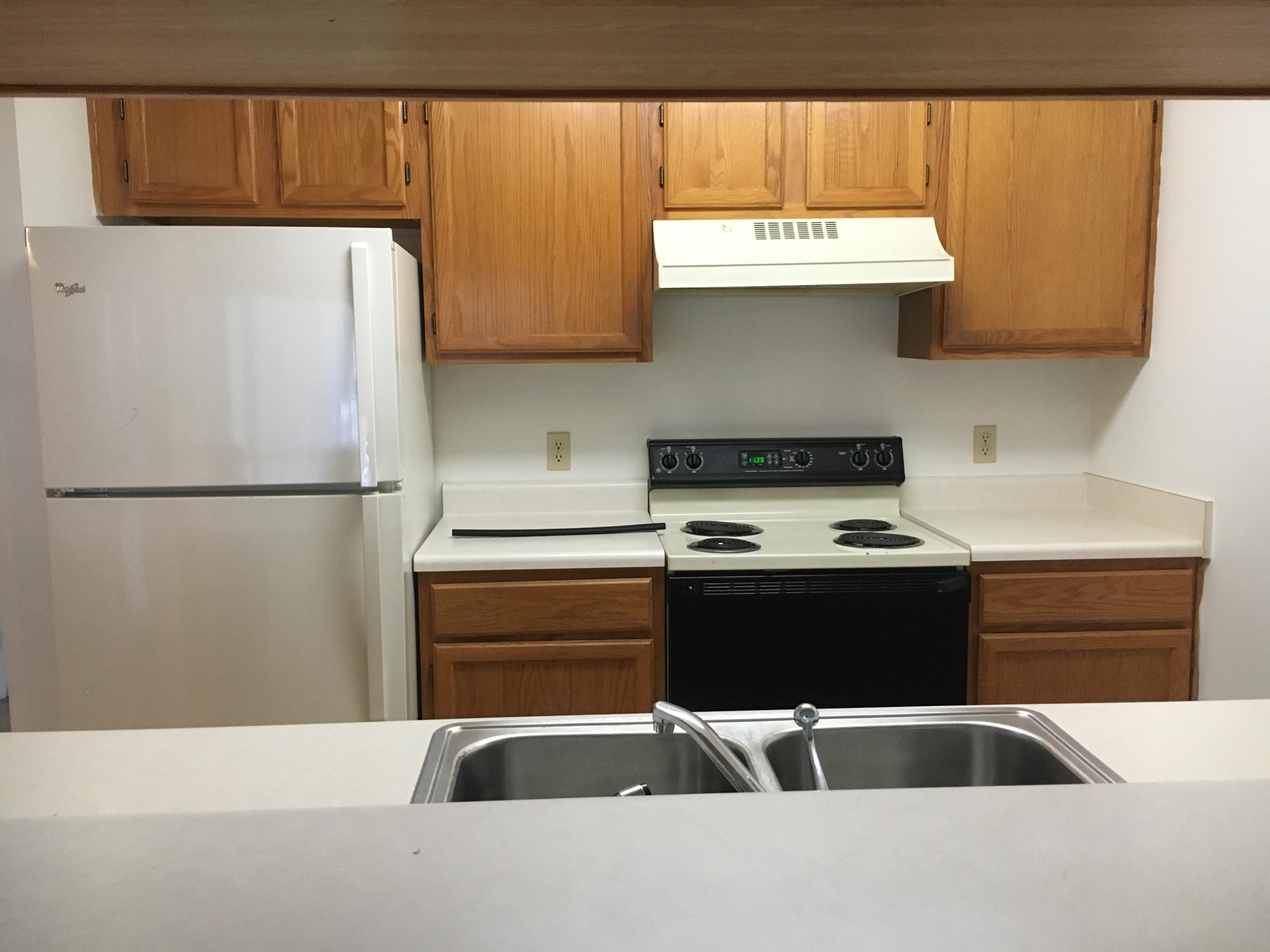 POINTE OF VIEW - Residential Lease