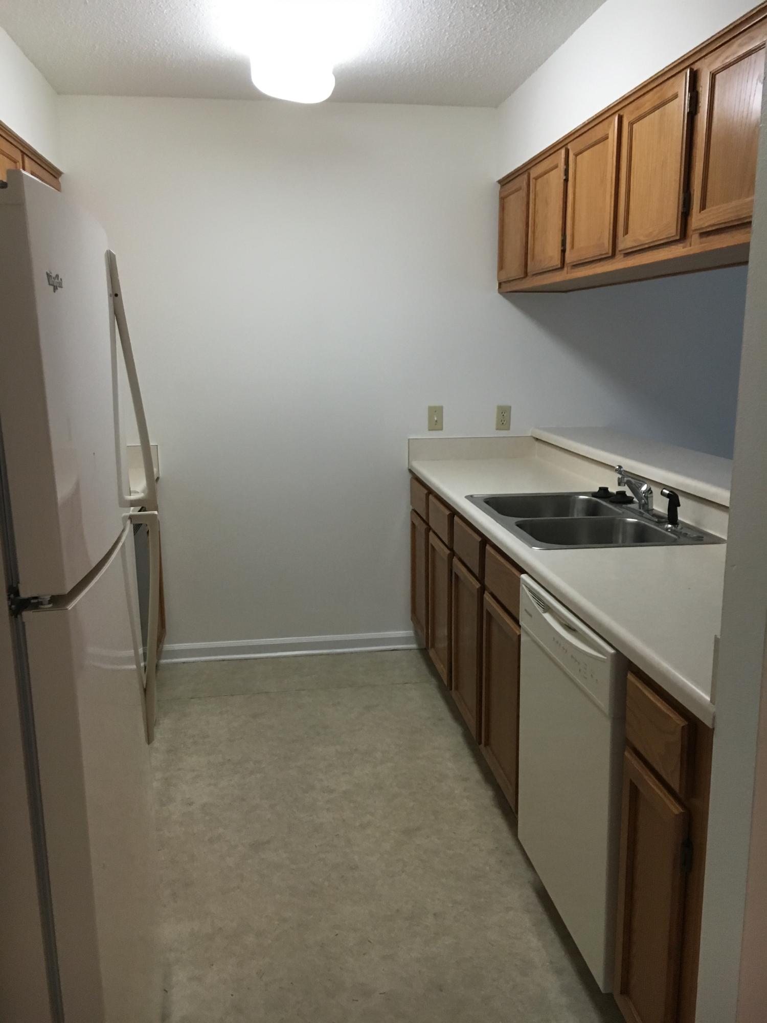 POINTE OF VIEW - Residential Lease