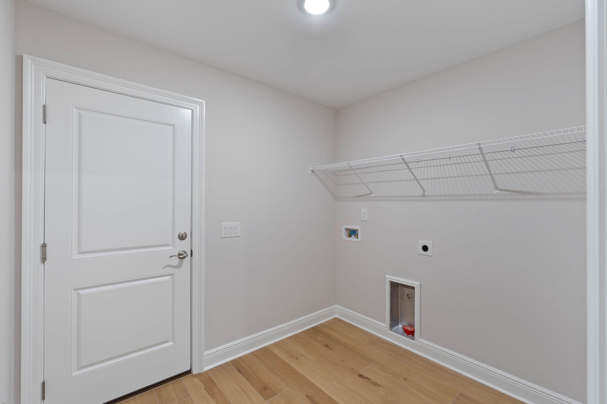 HOLLEY BY THE SEA - Residential