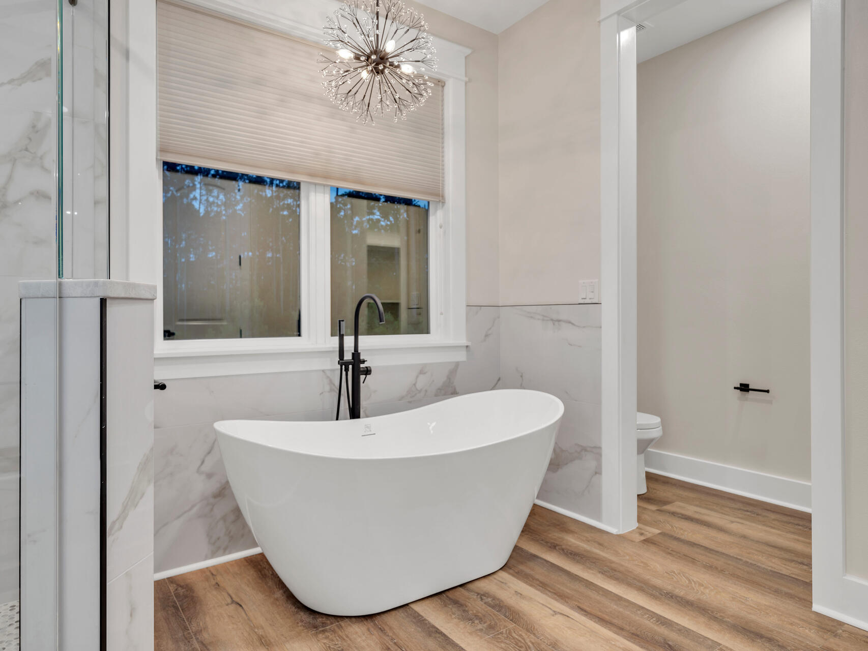 LOT 2 BLOCK 1 OF J.M. & E S/D - Residential
