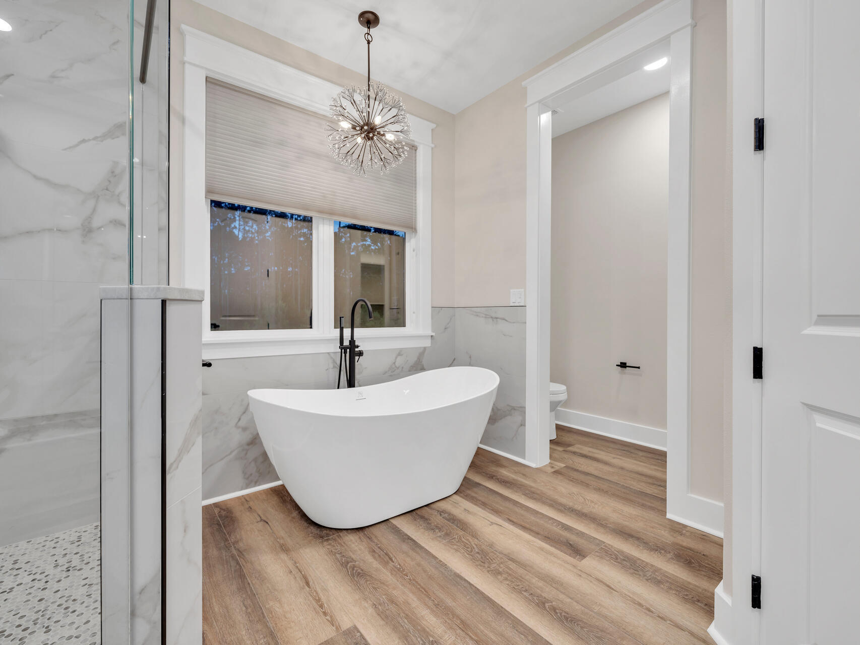 LOT 2 BLOCK 1 OF J.M. & E S/D - Residential
