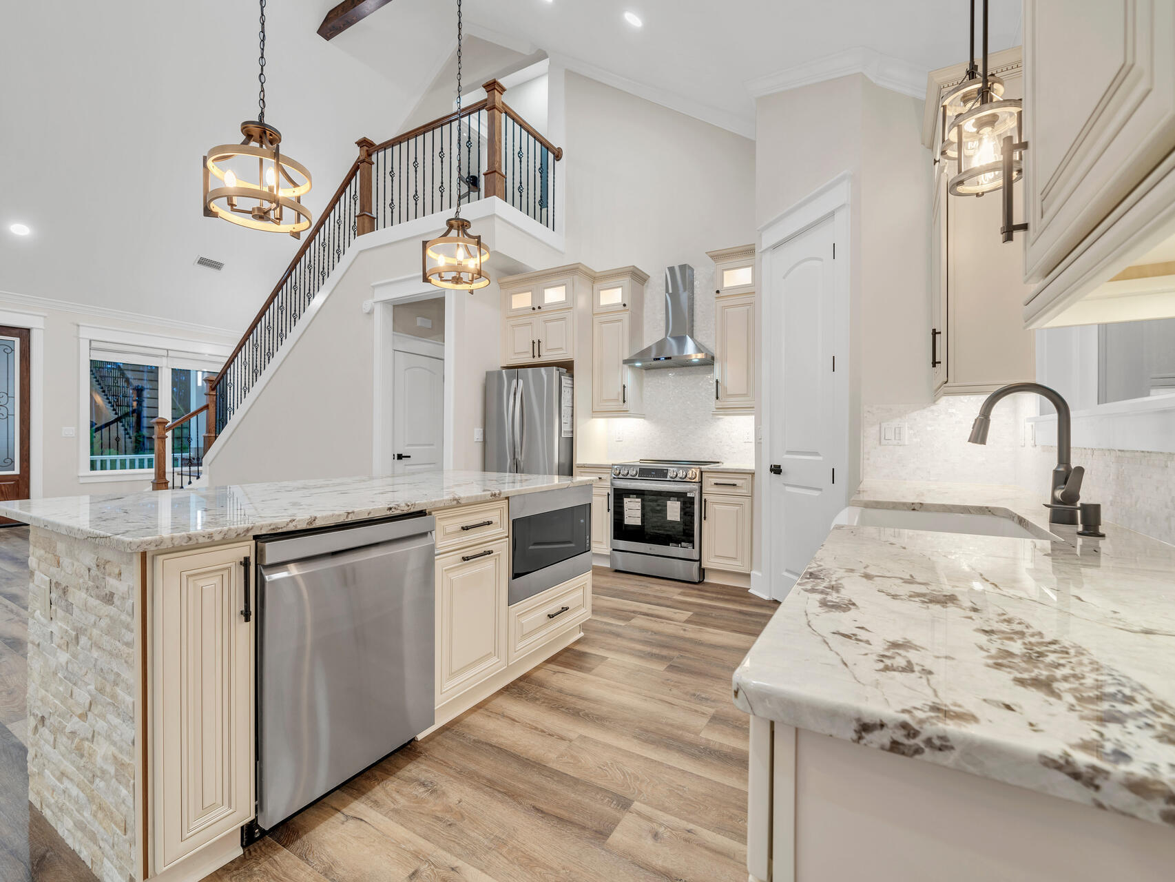 LOT 2 BLOCK 1 OF J.M. & E S/D - Residential