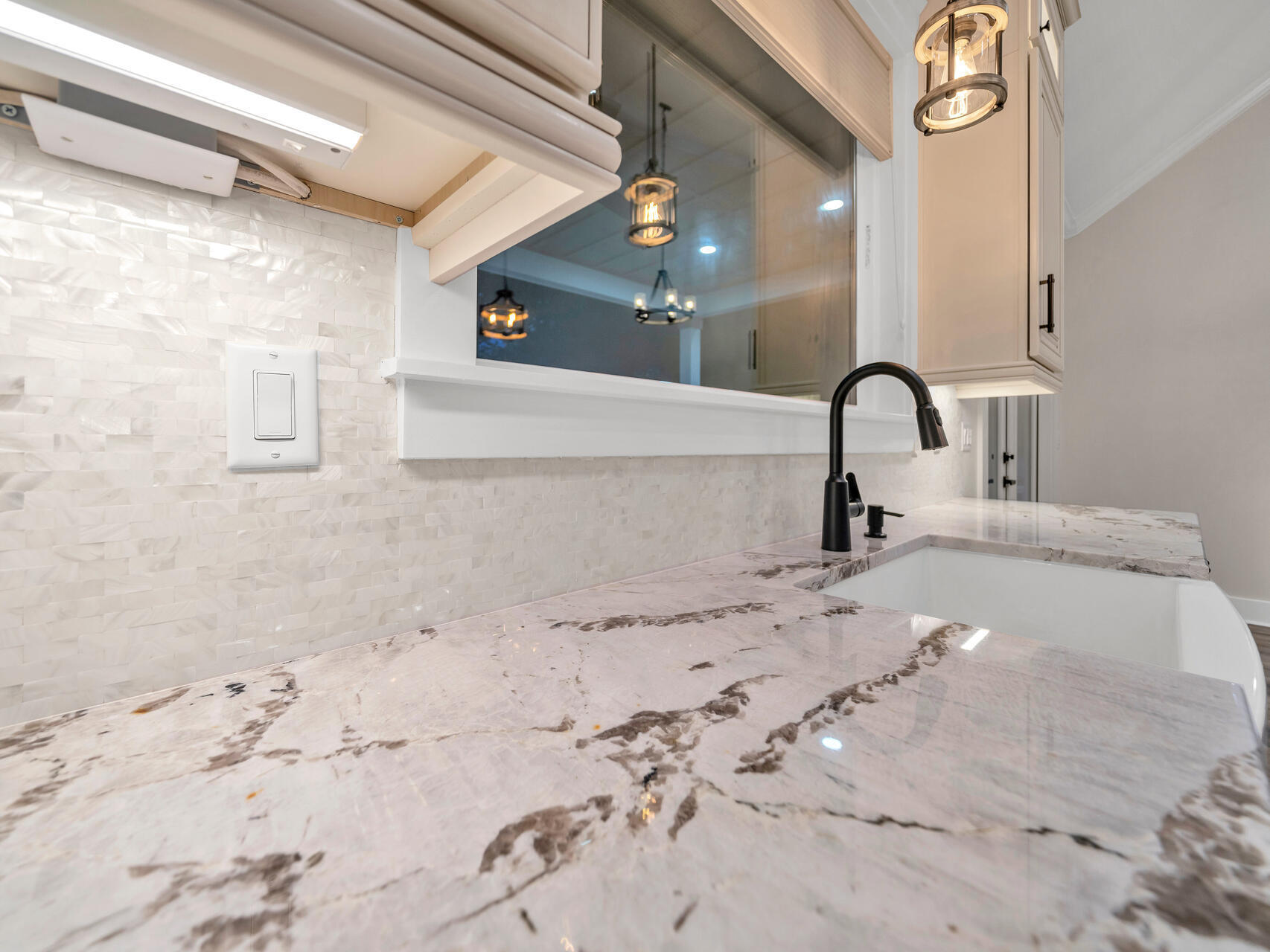 LOT 2 BLOCK 1 OF J.M. & E S/D - Residential