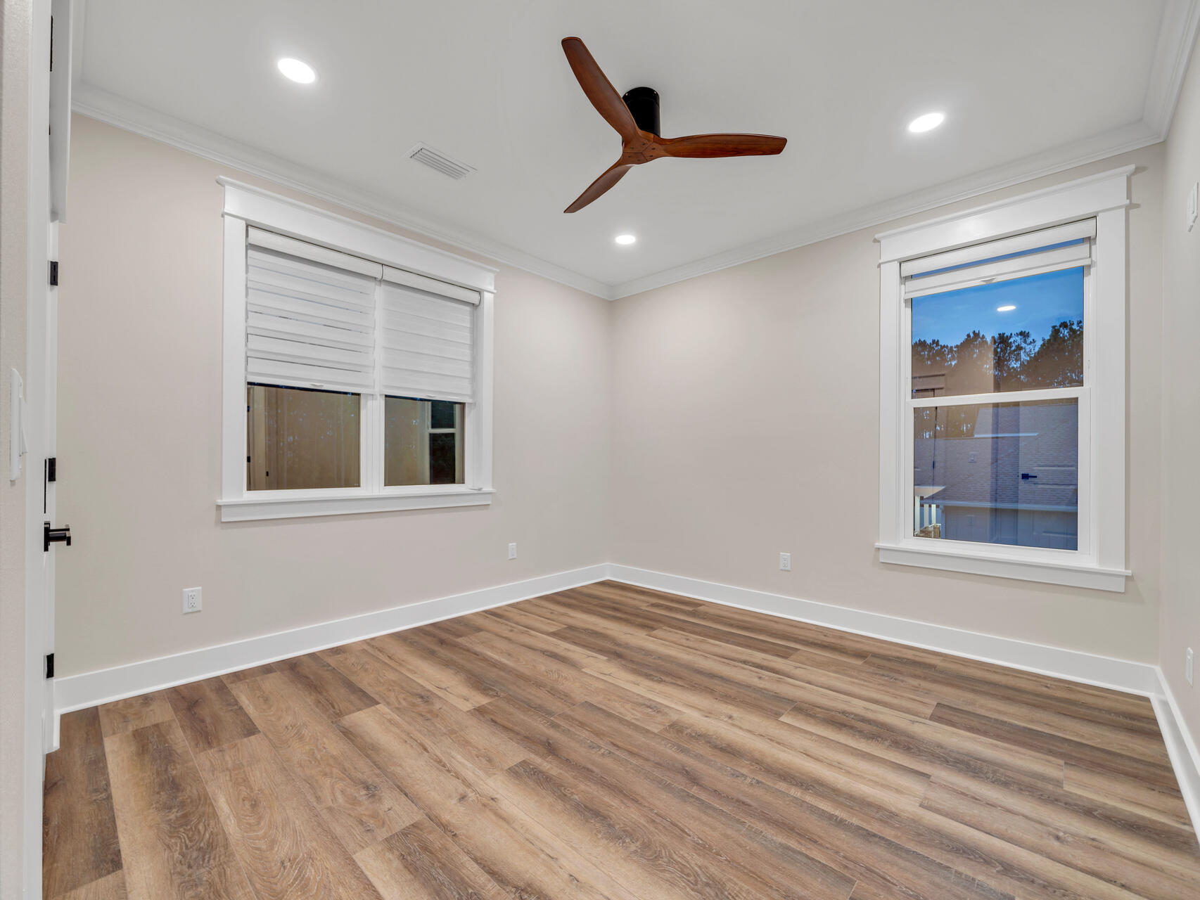 LOT 2 BLOCK 1 OF J.M. & E S/D - Residential