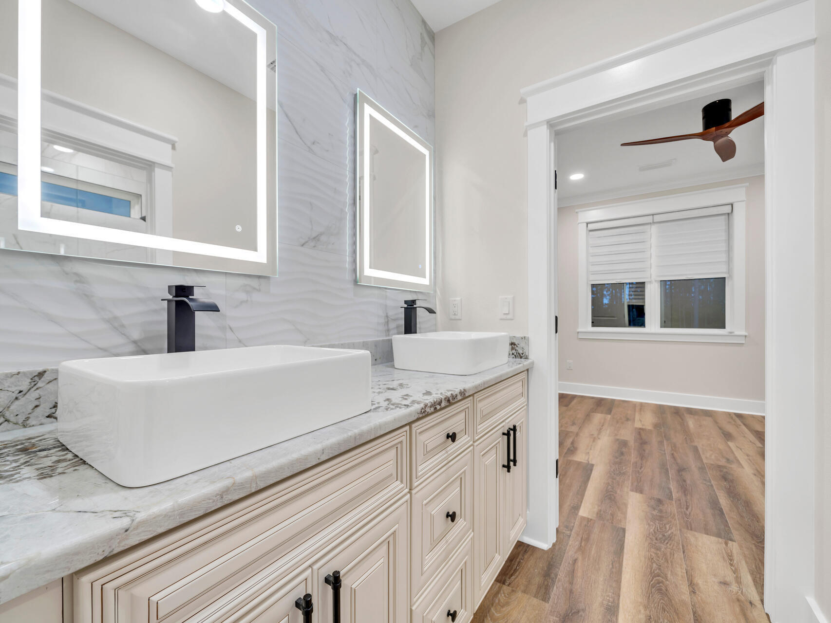 LOT 2 BLOCK 1 OF J.M. & E S/D - Residential