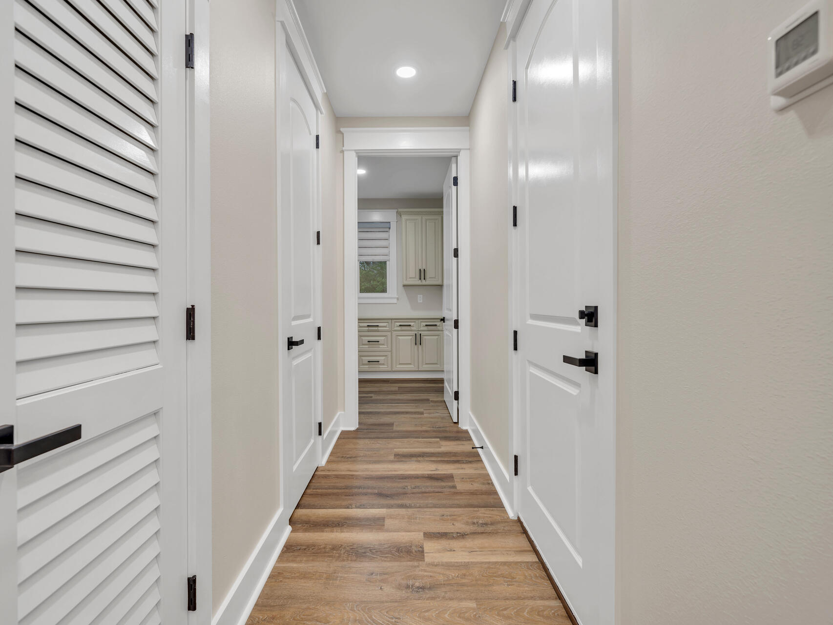 LOT 2 BLOCK 1 OF J.M. & E S/D - Residential