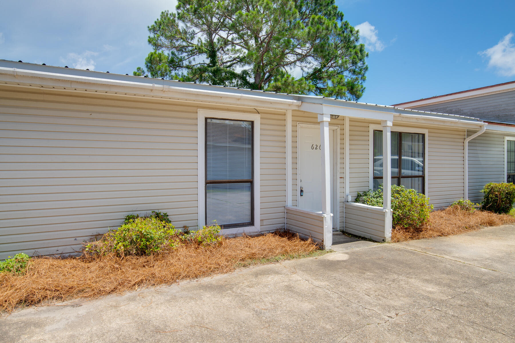 PINE MEADOWS 1ST ADDN - Residential