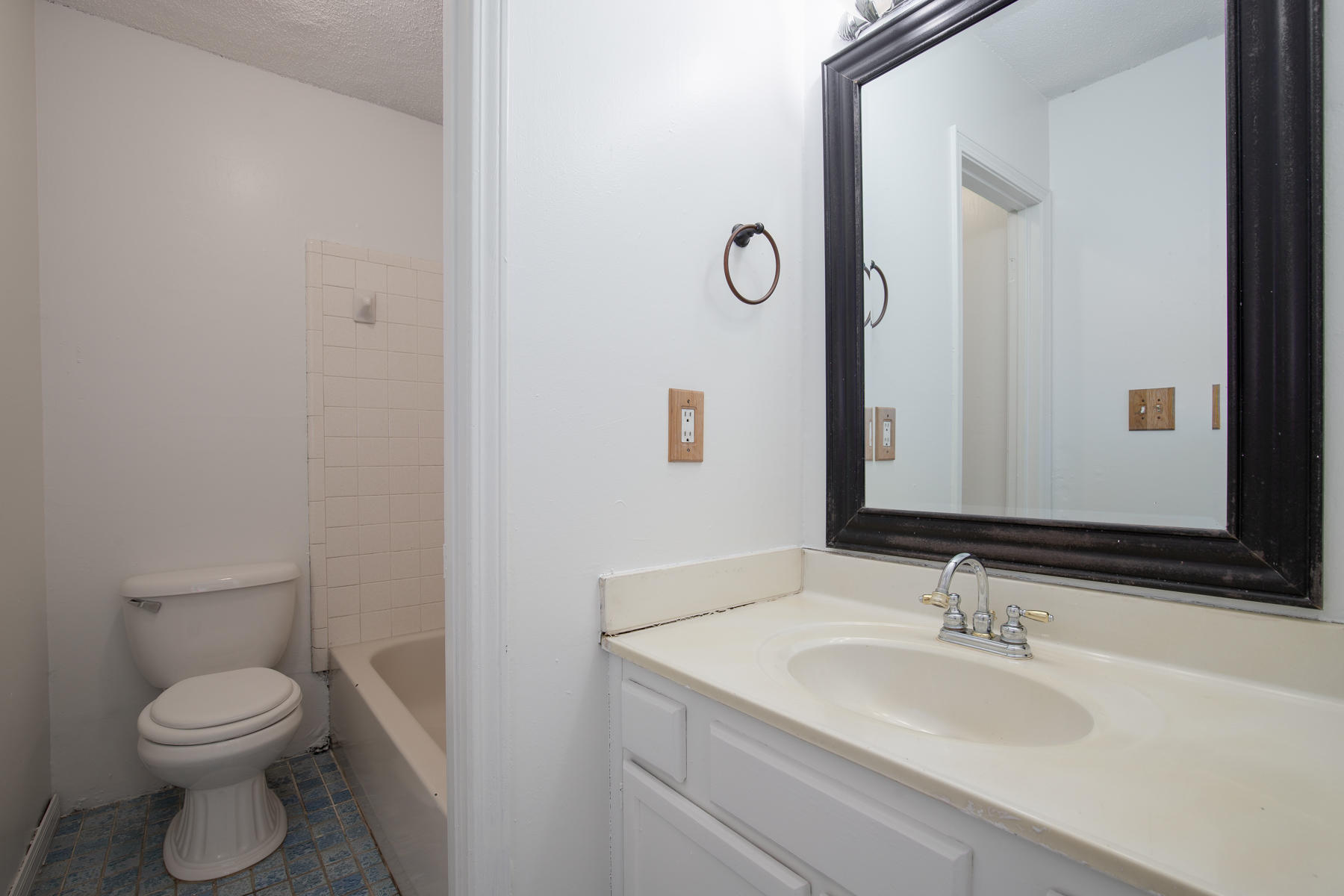 PINE MEADOWS 1ST ADDN - Residential