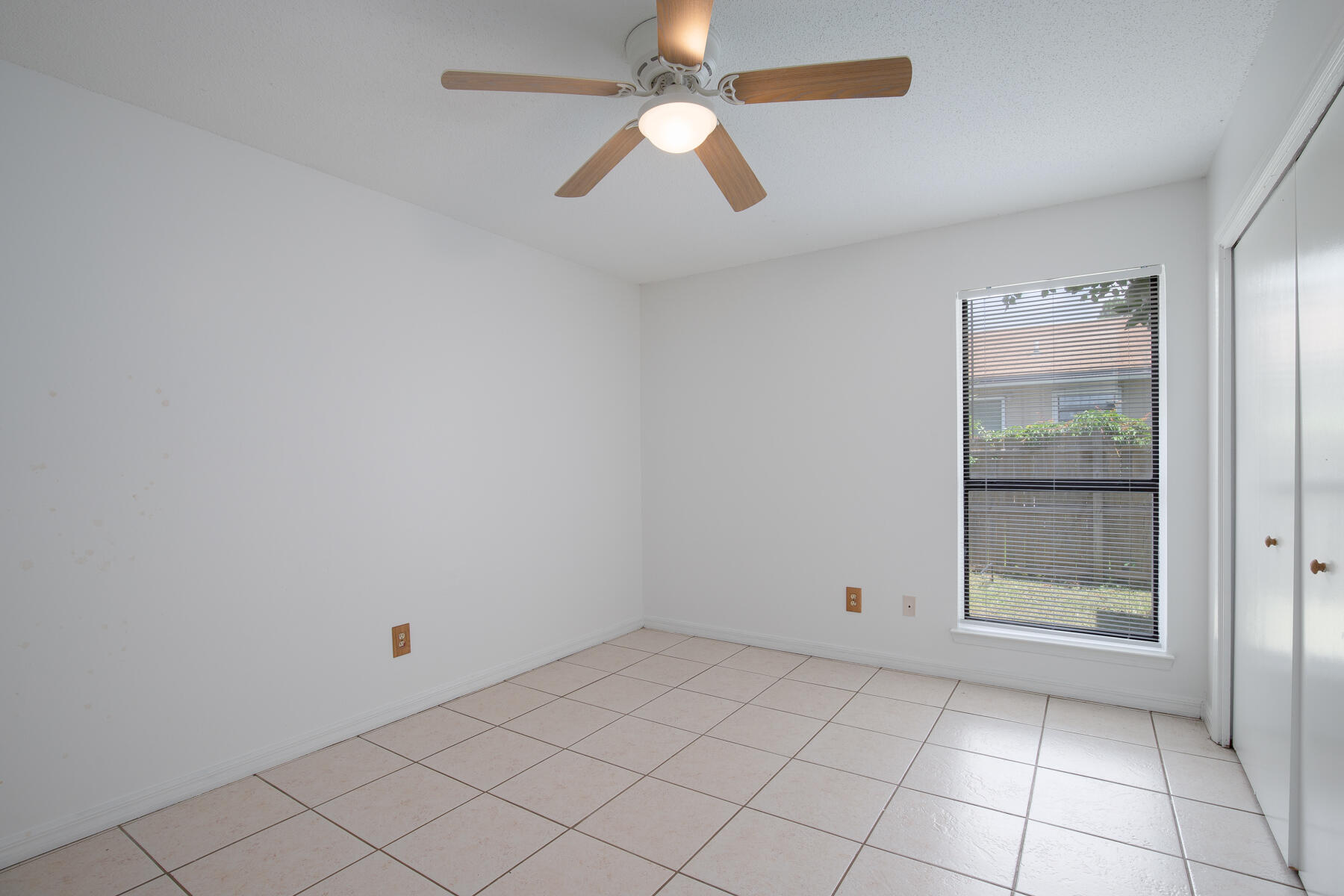 PINE MEADOWS 1ST ADDN - Residential