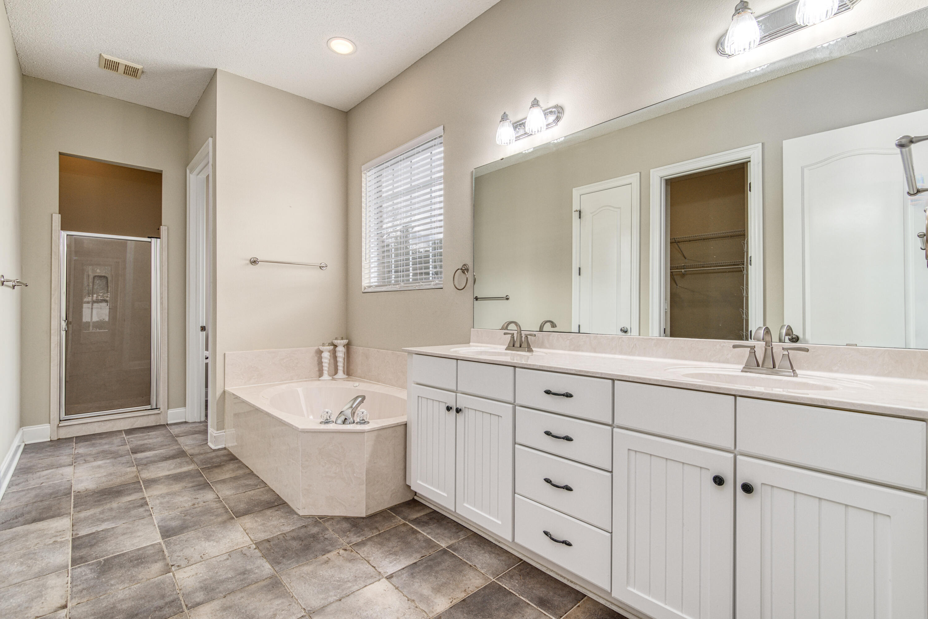JUNIPER CREEK - Residential