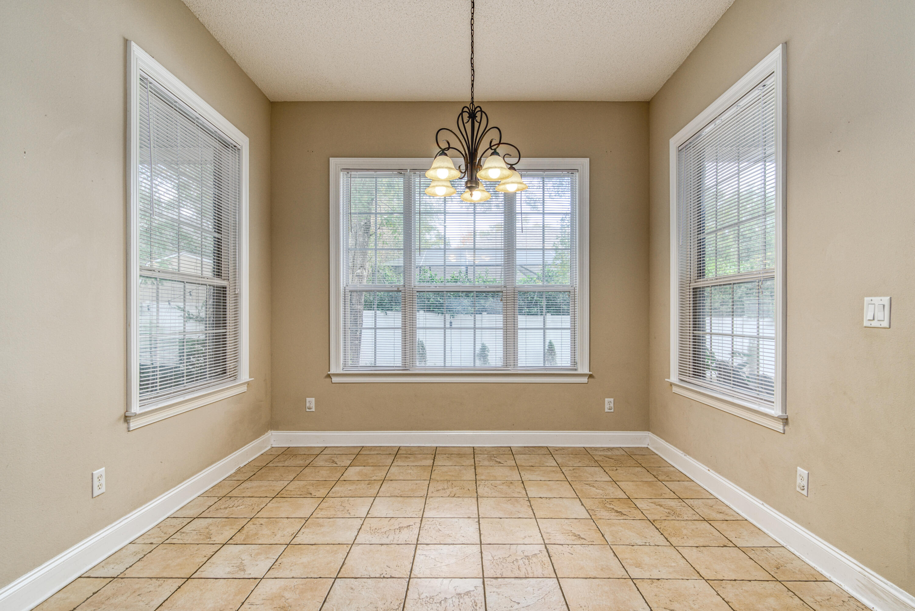 JUNIPER CREEK - Residential