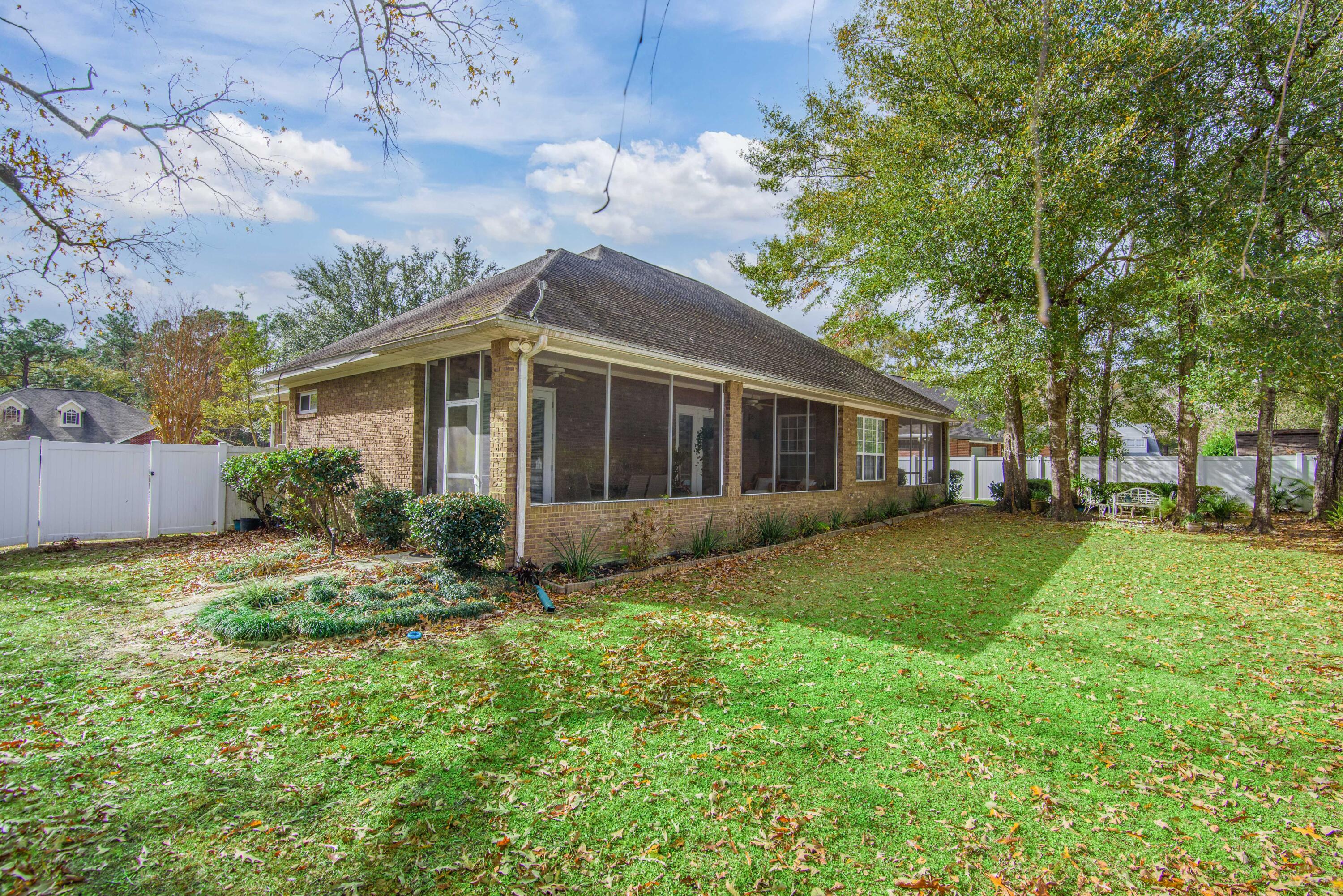 JUNIPER CREEK - Residential