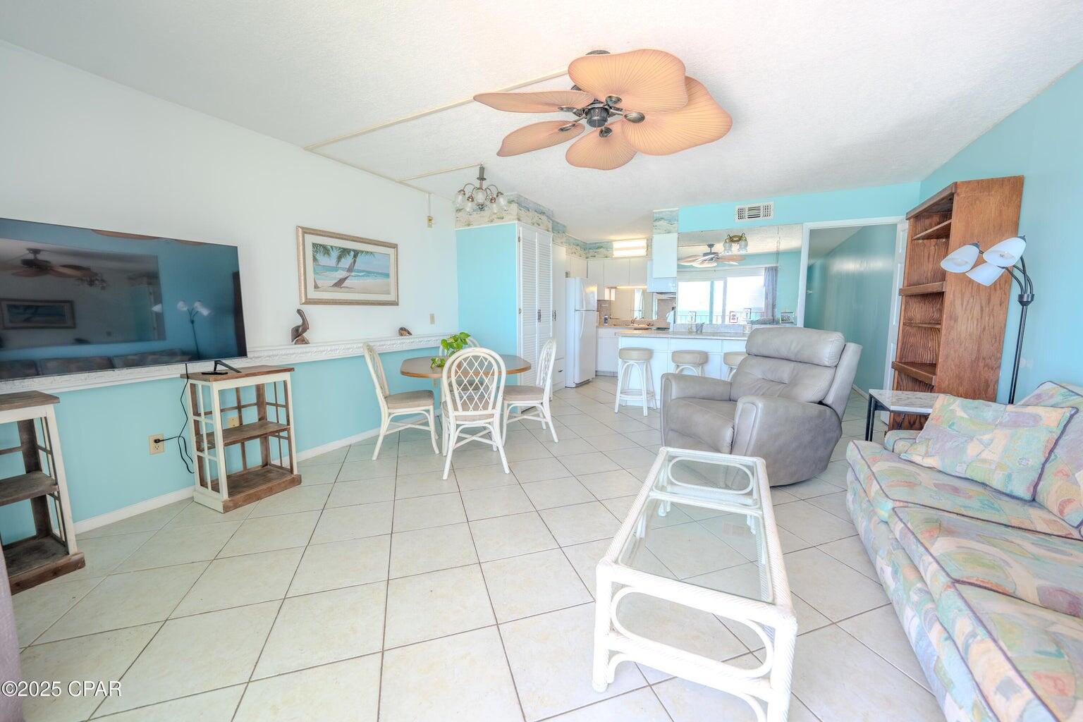 SUMMIT CONDOMINIUM, THE - Residential