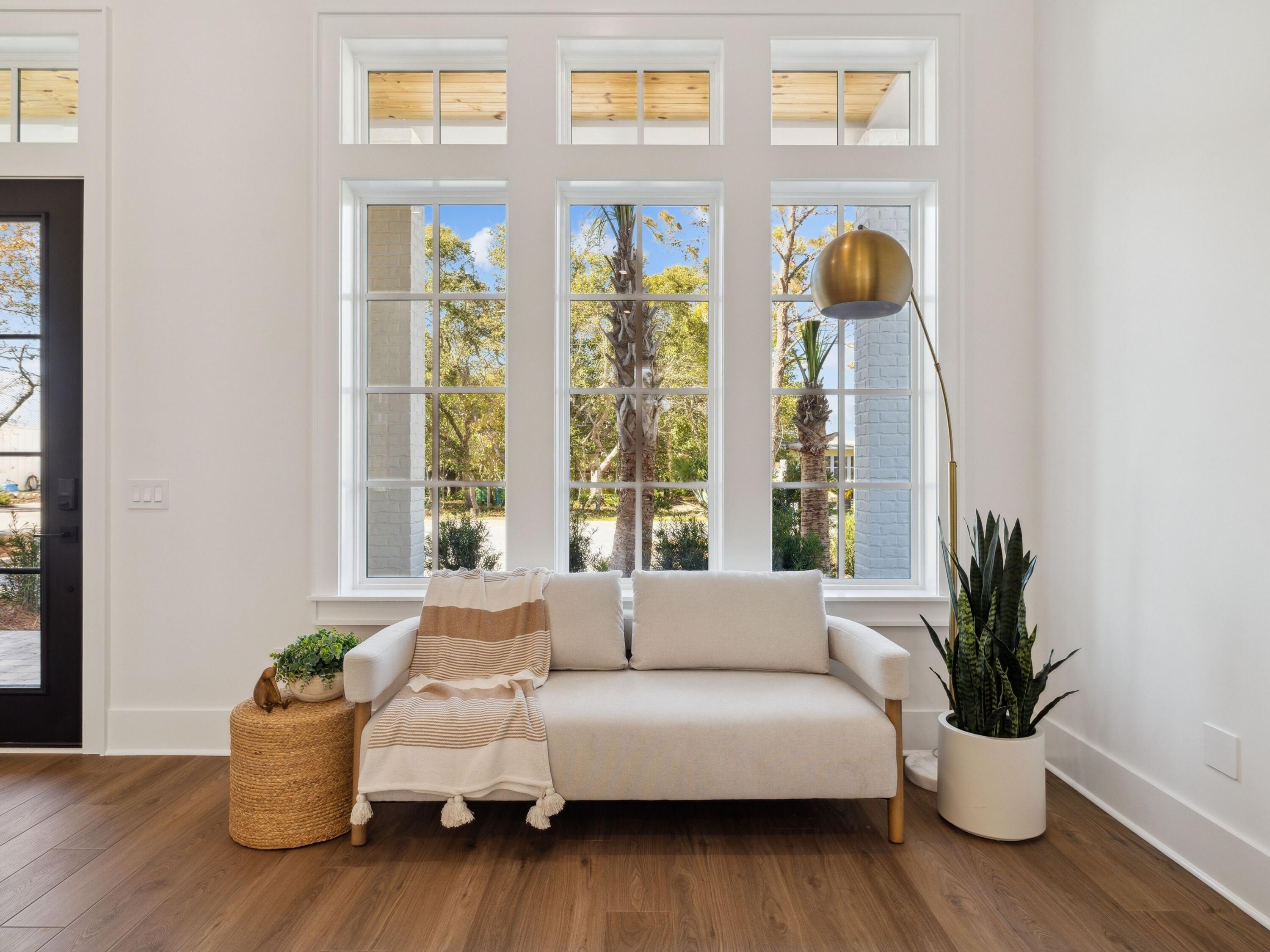 RIVIERA BEACH - Residential