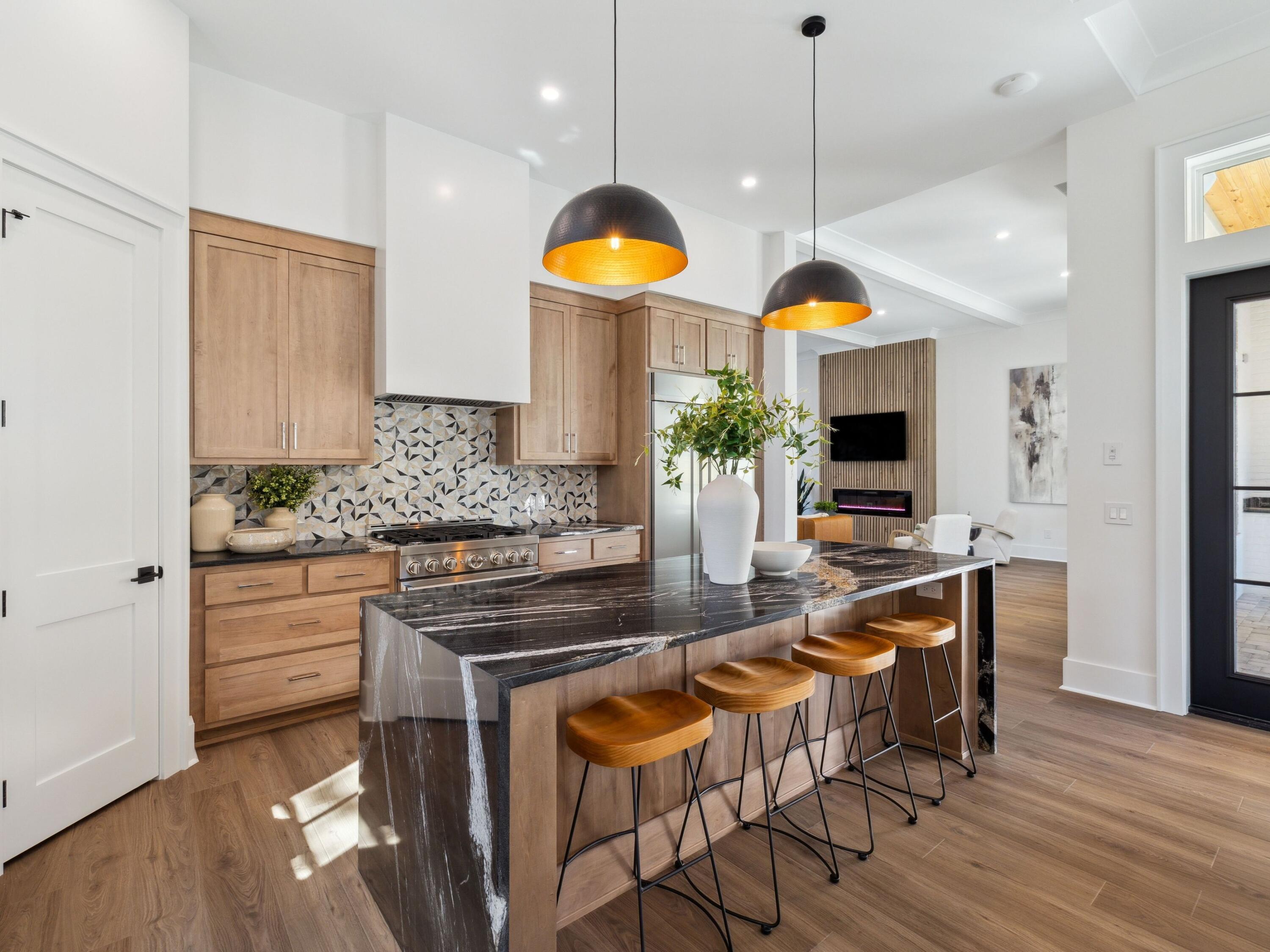RIVIERA BEACH - Residential
