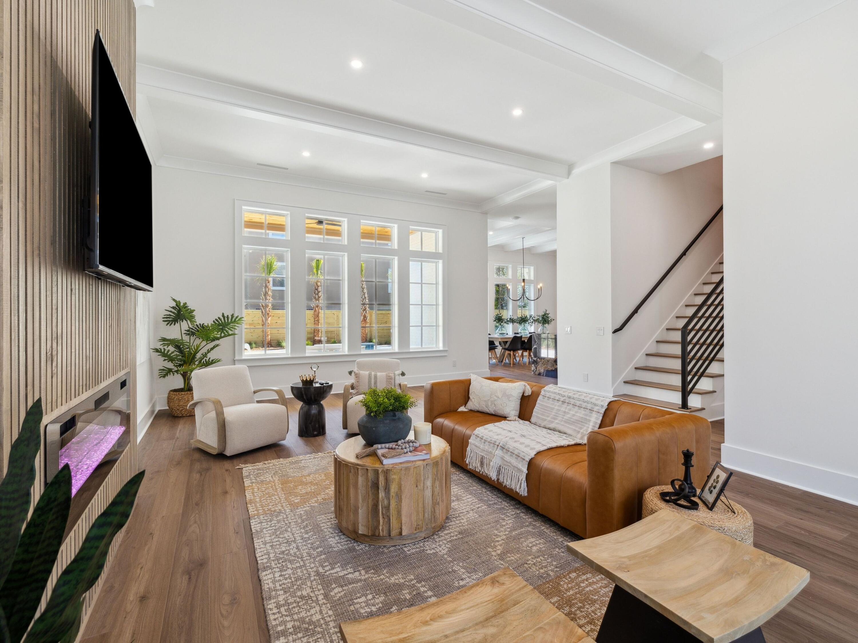RIVIERA BEACH - Residential