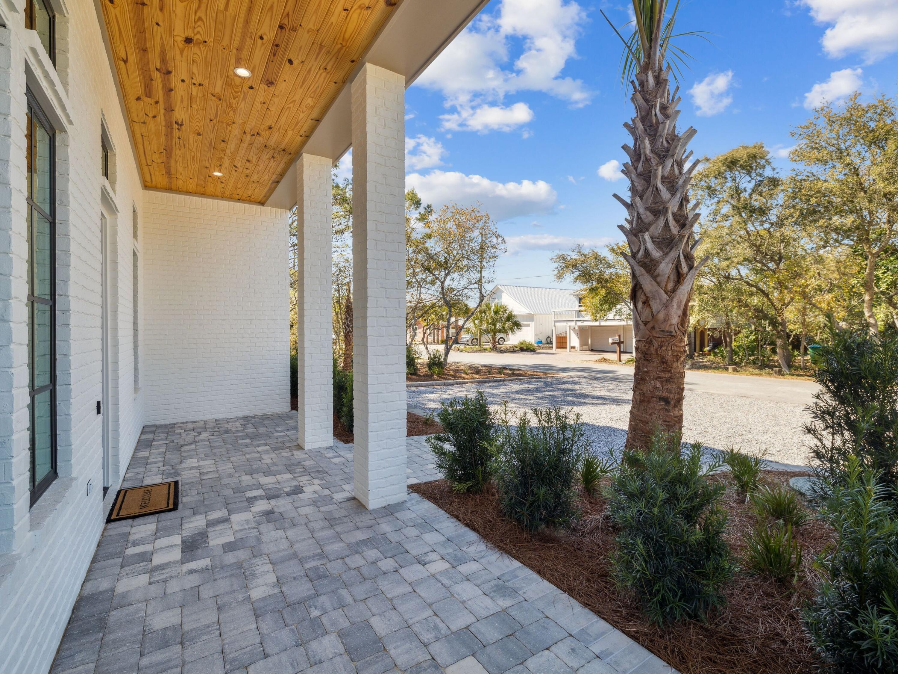 RIVIERA BEACH - Residential