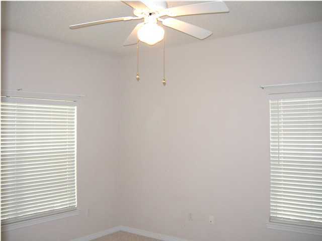 THE OAKS AT NICEVILLE PH I - Residential Lease