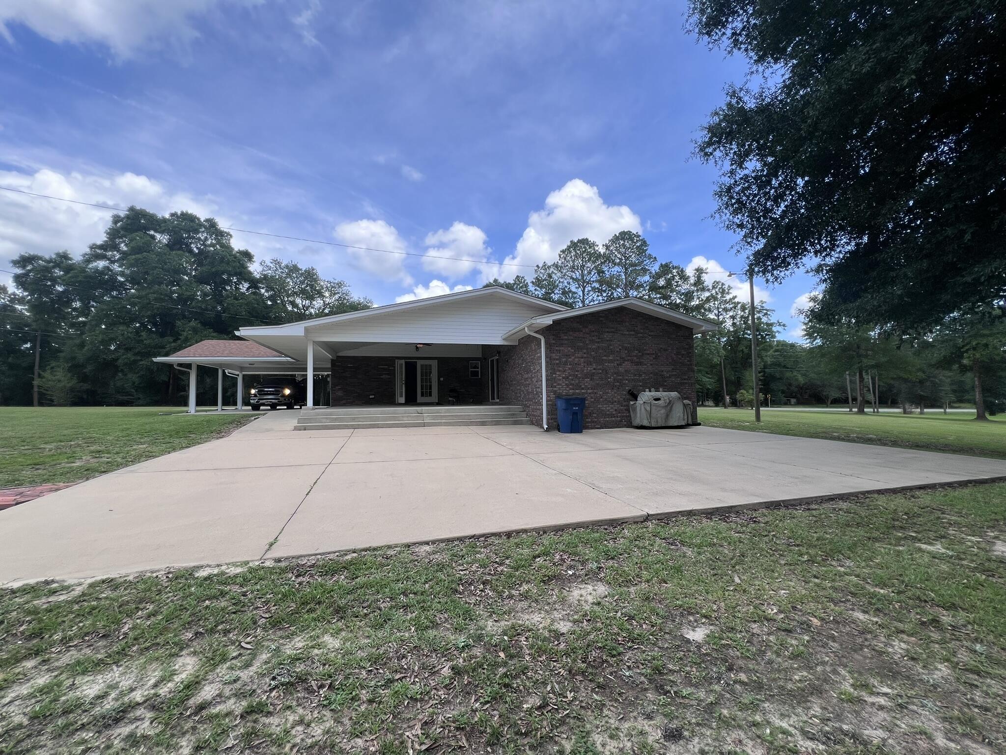 METES & BOUNDS - Residential Lease