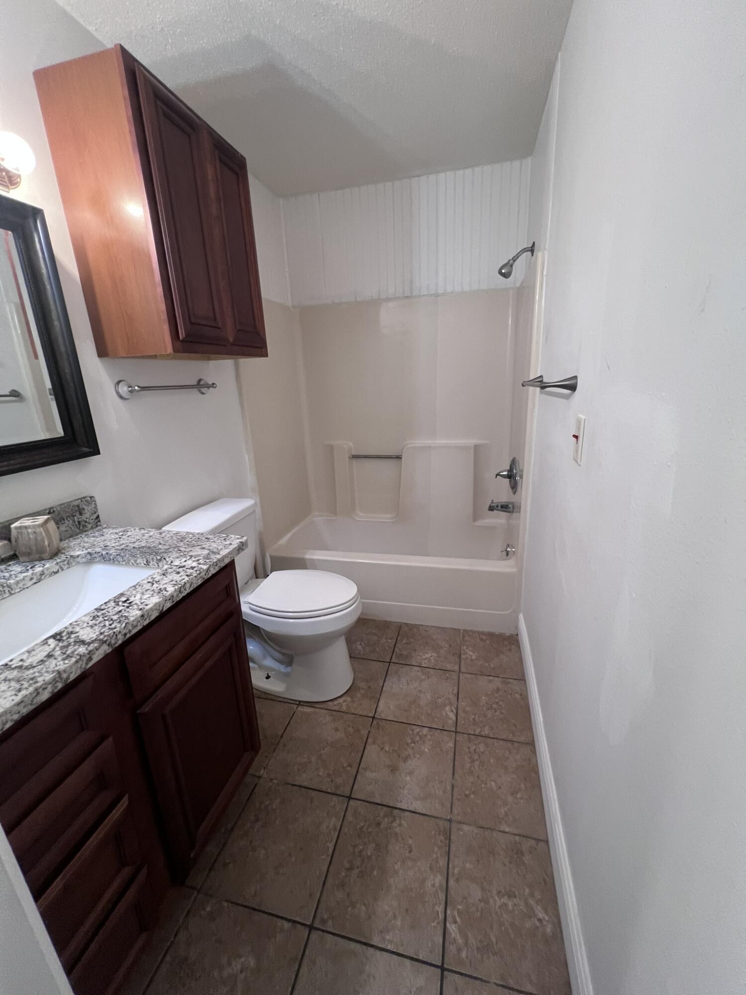 METES & BOUNDS - Residential Lease